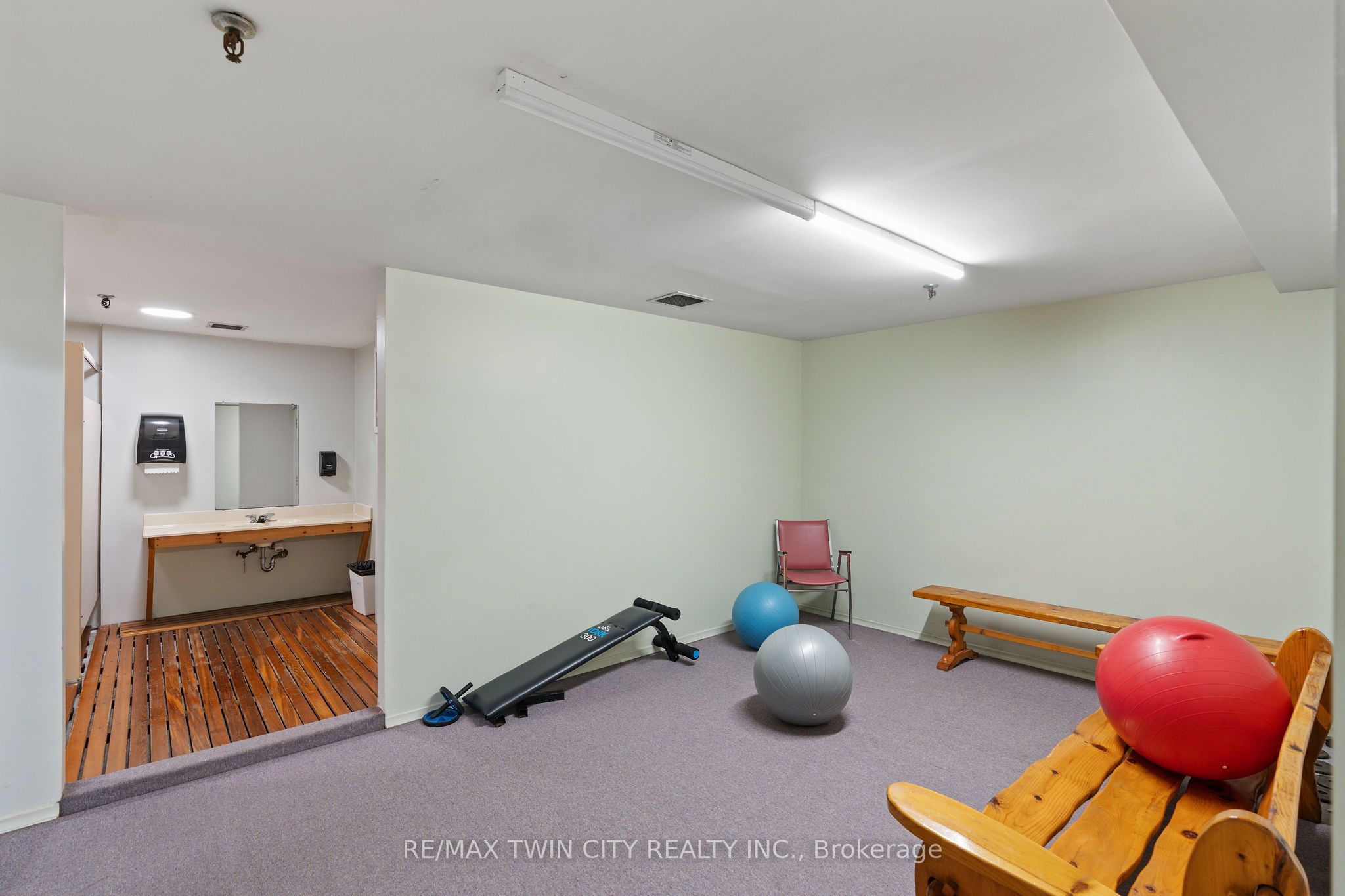 225 Harvard Place Avenue E 611 Property Photo 48