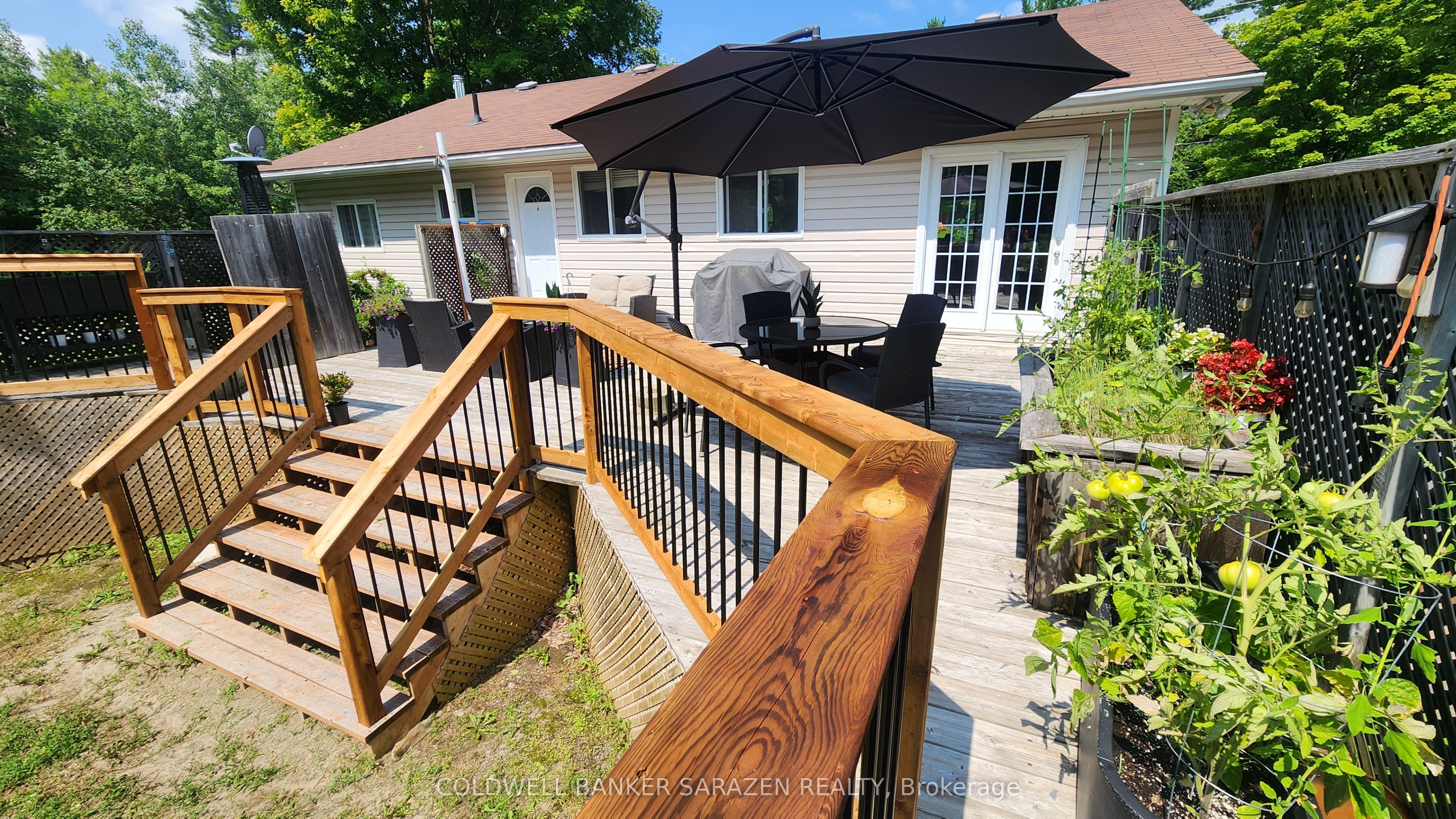 875 Usborne Street Property Photo 1