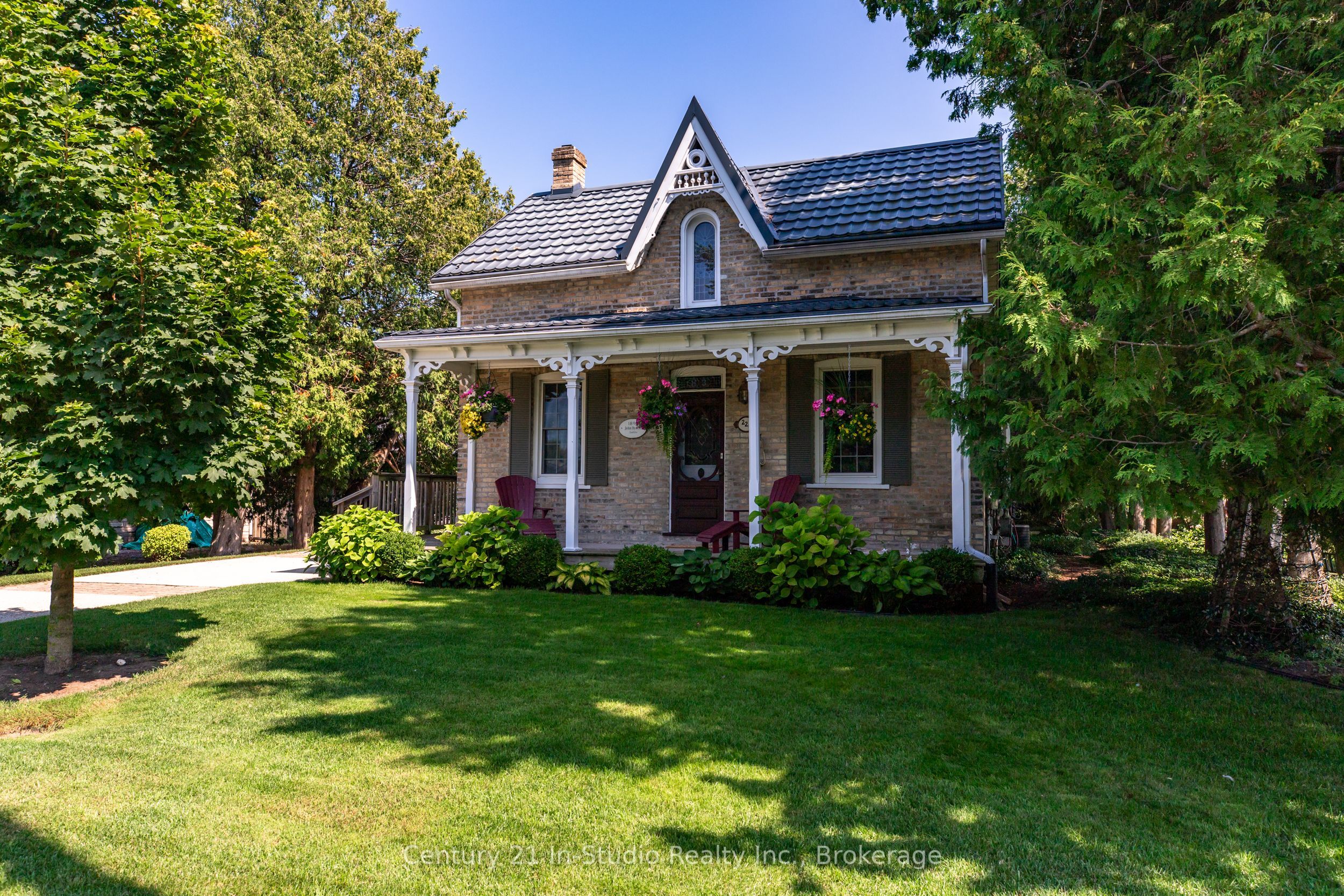 220 Belcher Lane