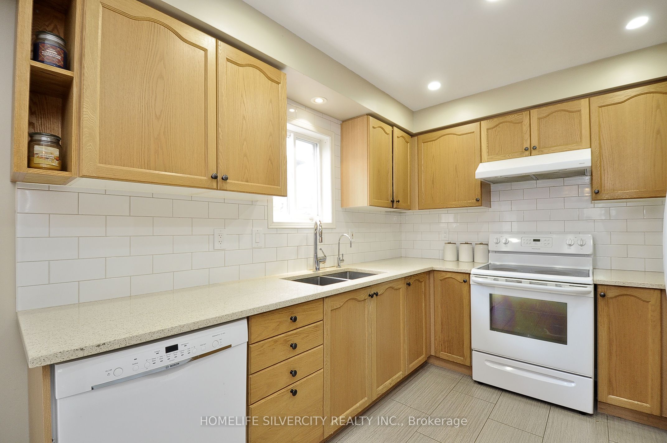 115 Flockhart Road Property Photo 13
