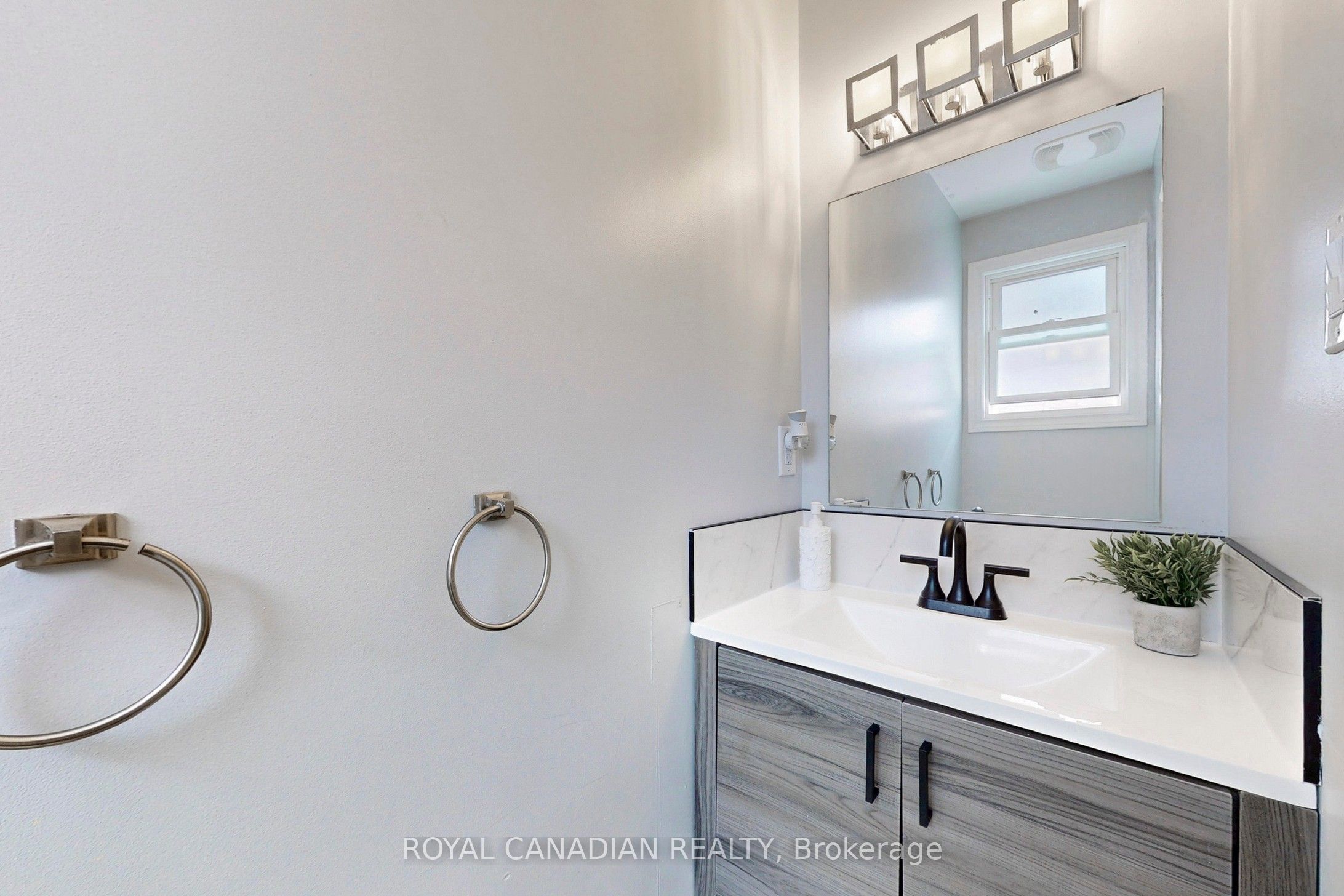 18 Millpond Place Property Photo 15
