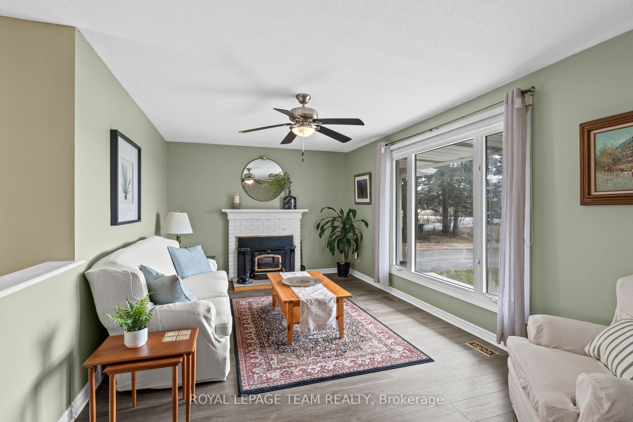 6481 Rideau Valley Drive N Property Photo 8