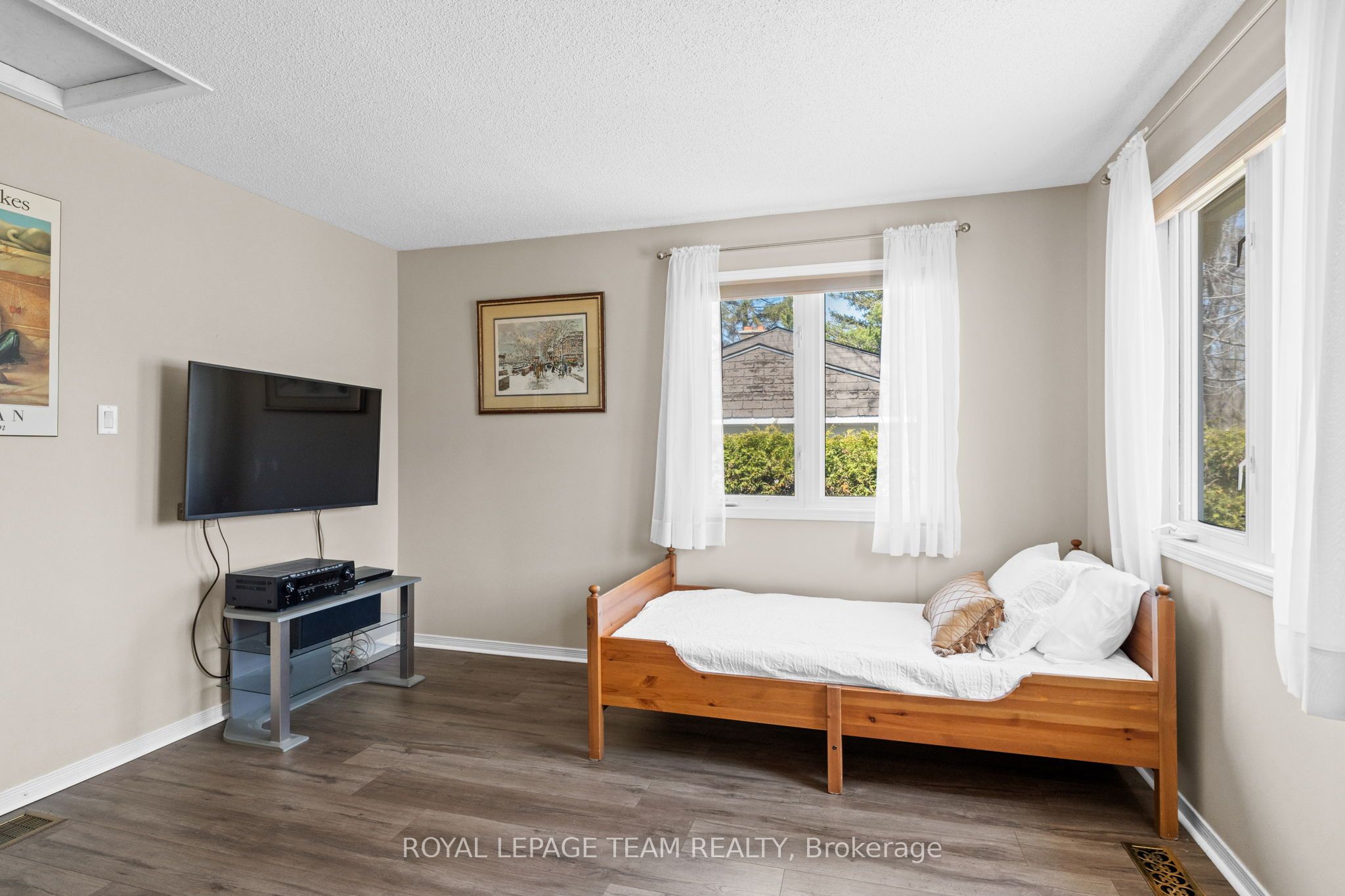 6481 Rideau Valley Drive N Property Photo 25