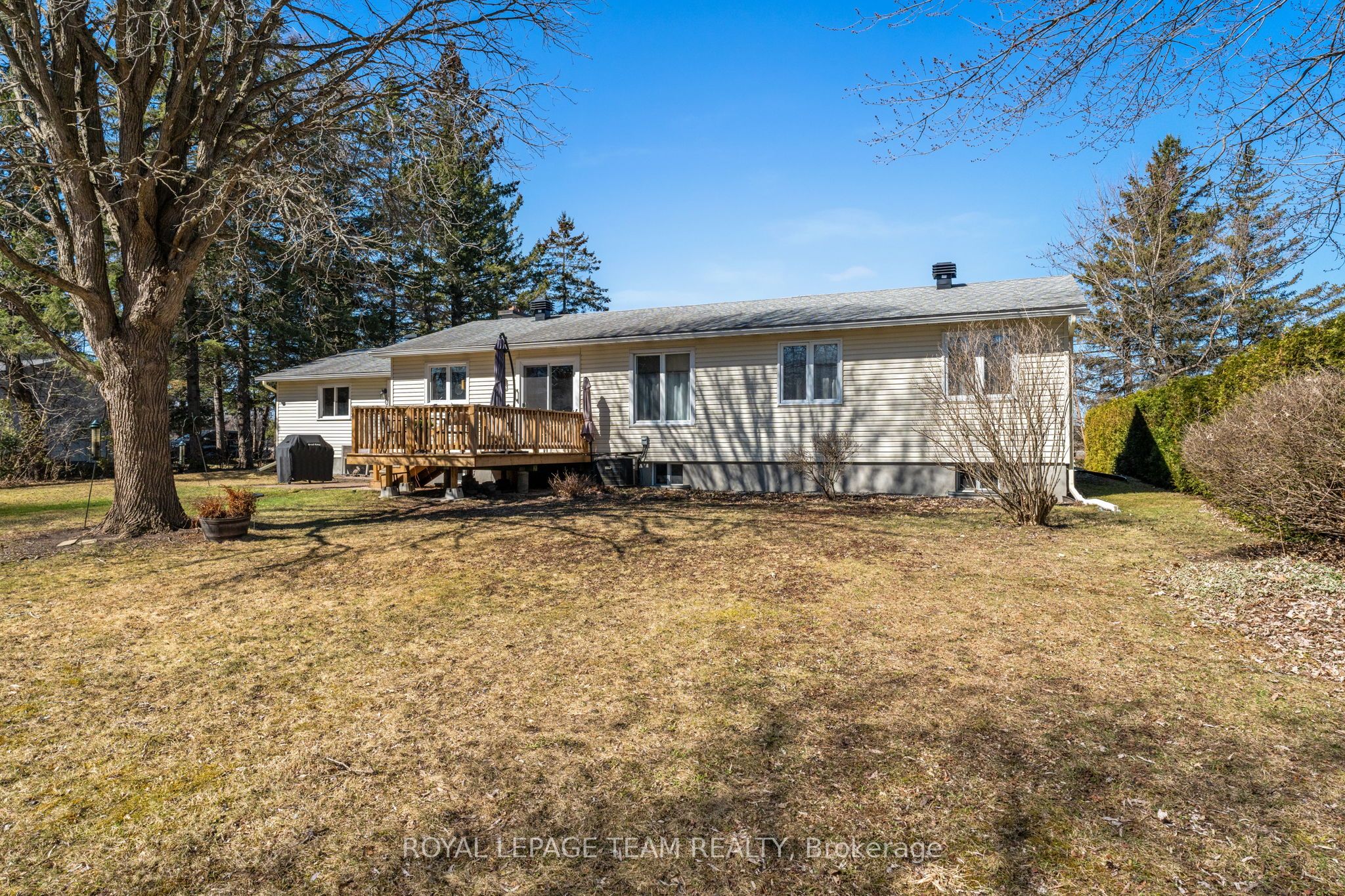 6481 Rideau Valley Drive N Property Photo 35