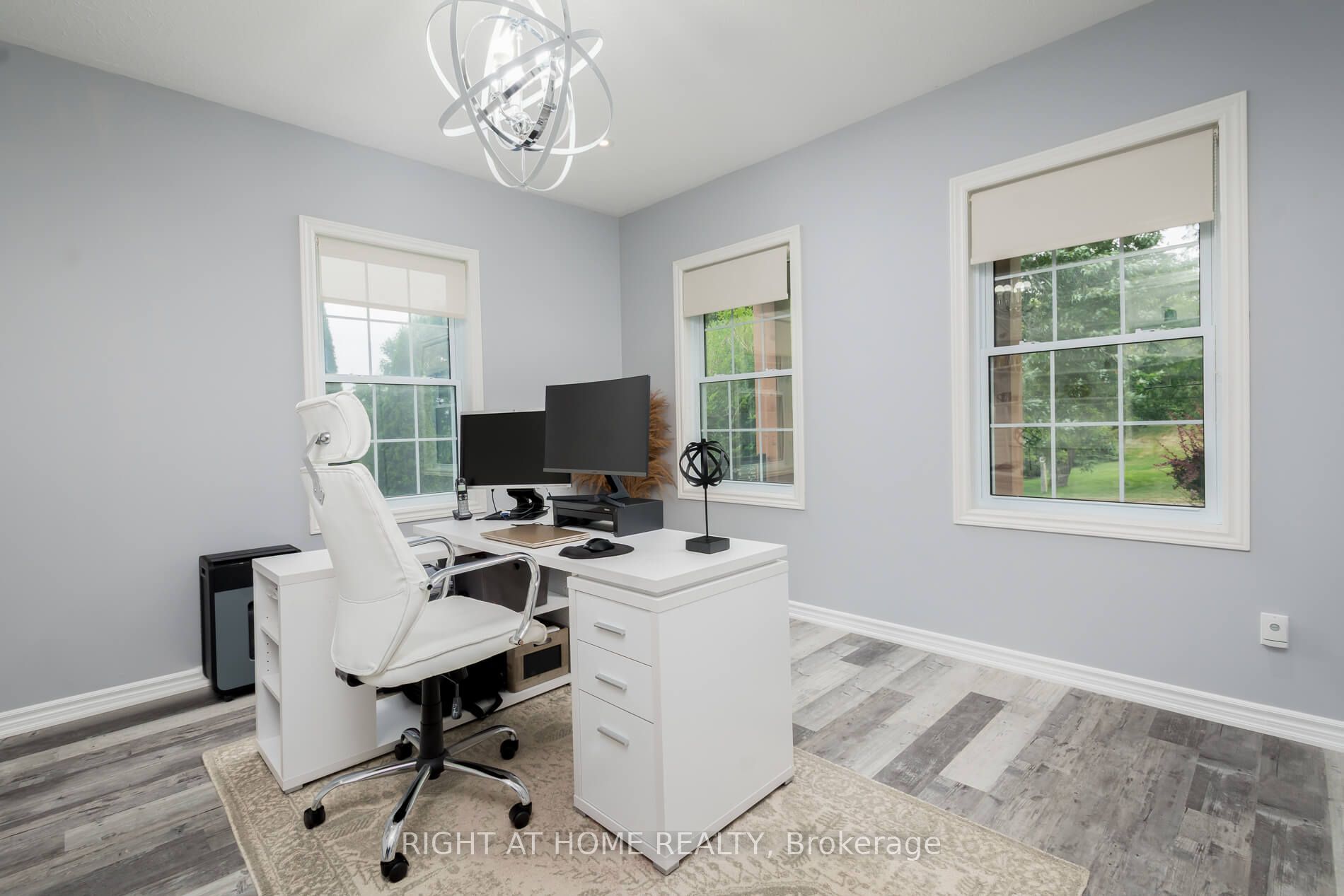 713120 First Line Property Photo 8