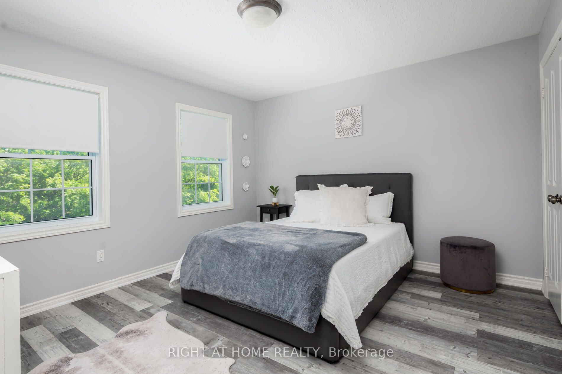 713120 First Line Property Photo 35