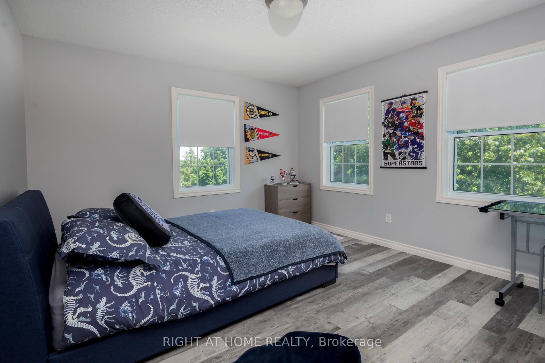 713120 First Line Property Photo 36