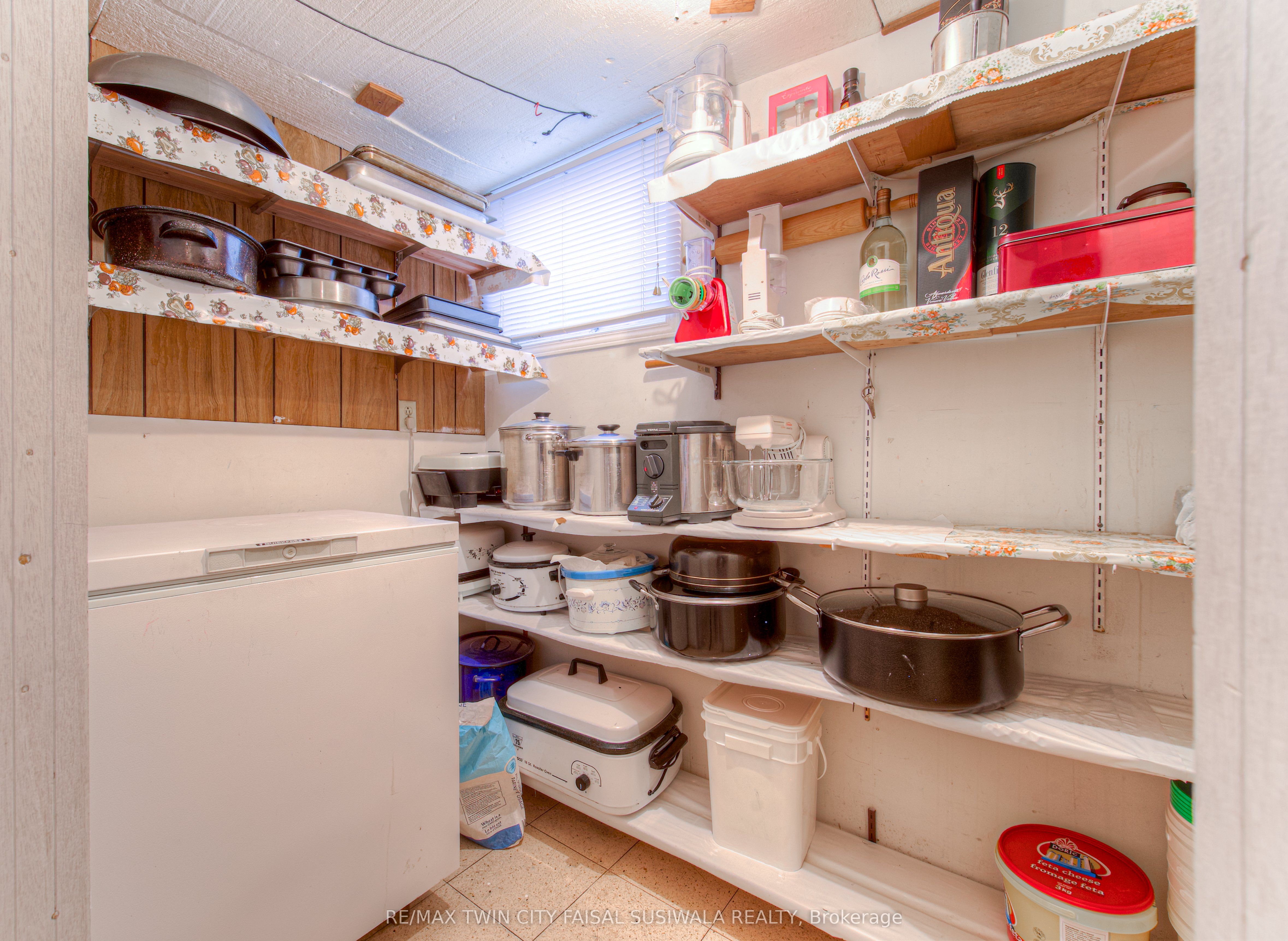 1227 Valentine Drive Property Photo 33