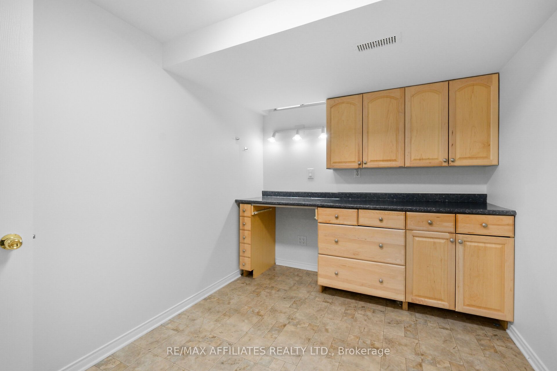 6557 Morningview Street Property Photo 40