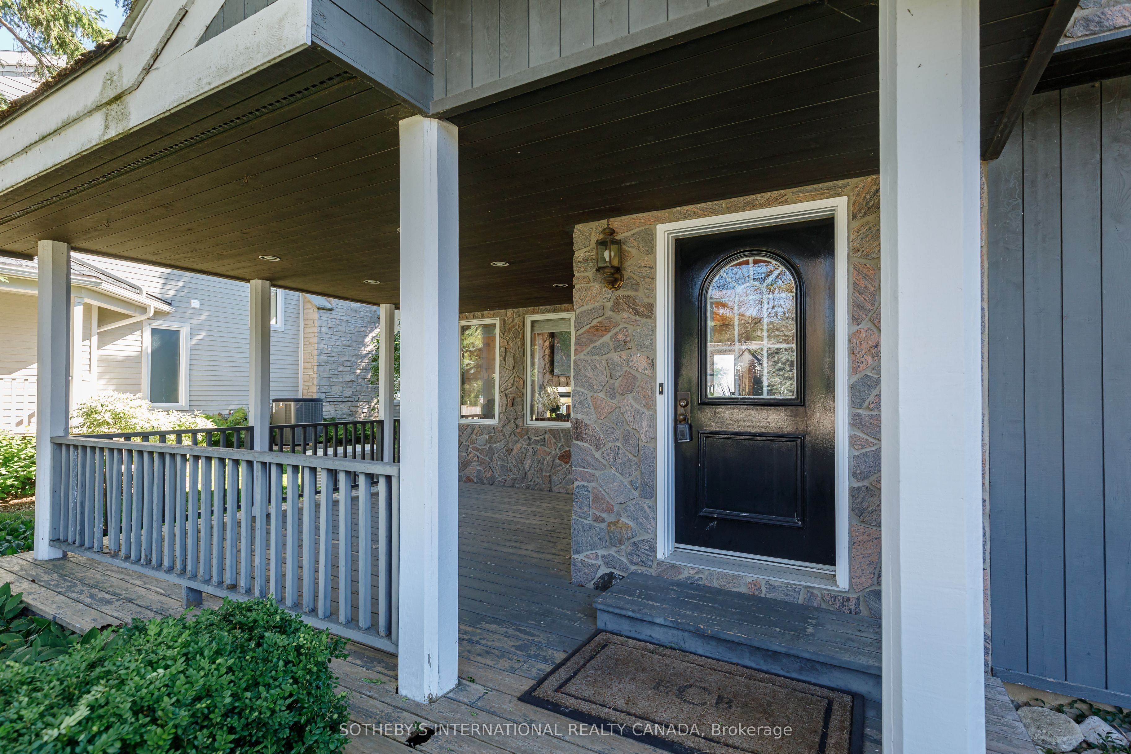 121 Fieldcrest Court Property Photo 18