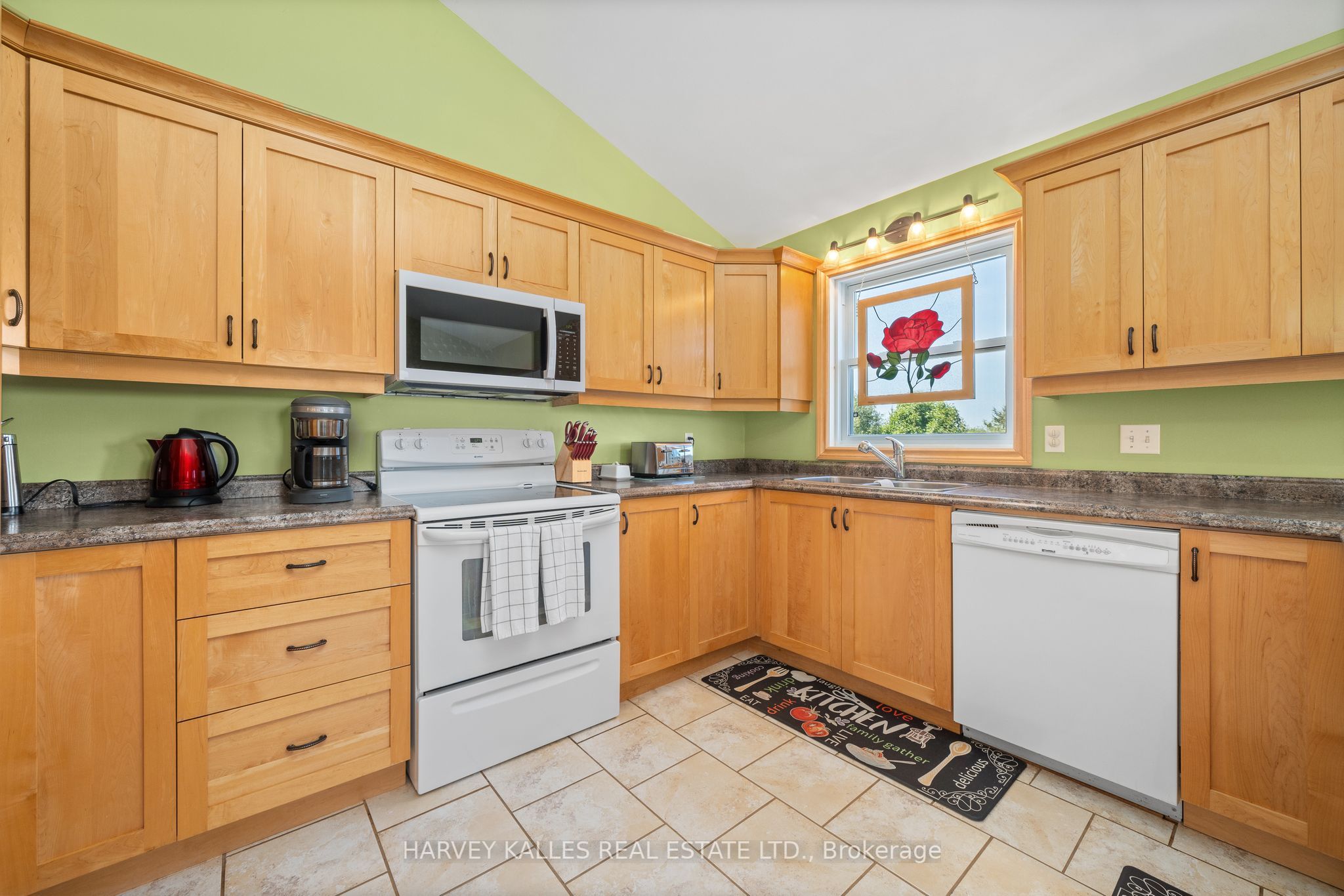 168 Schoolhouse Road Property Photo 14