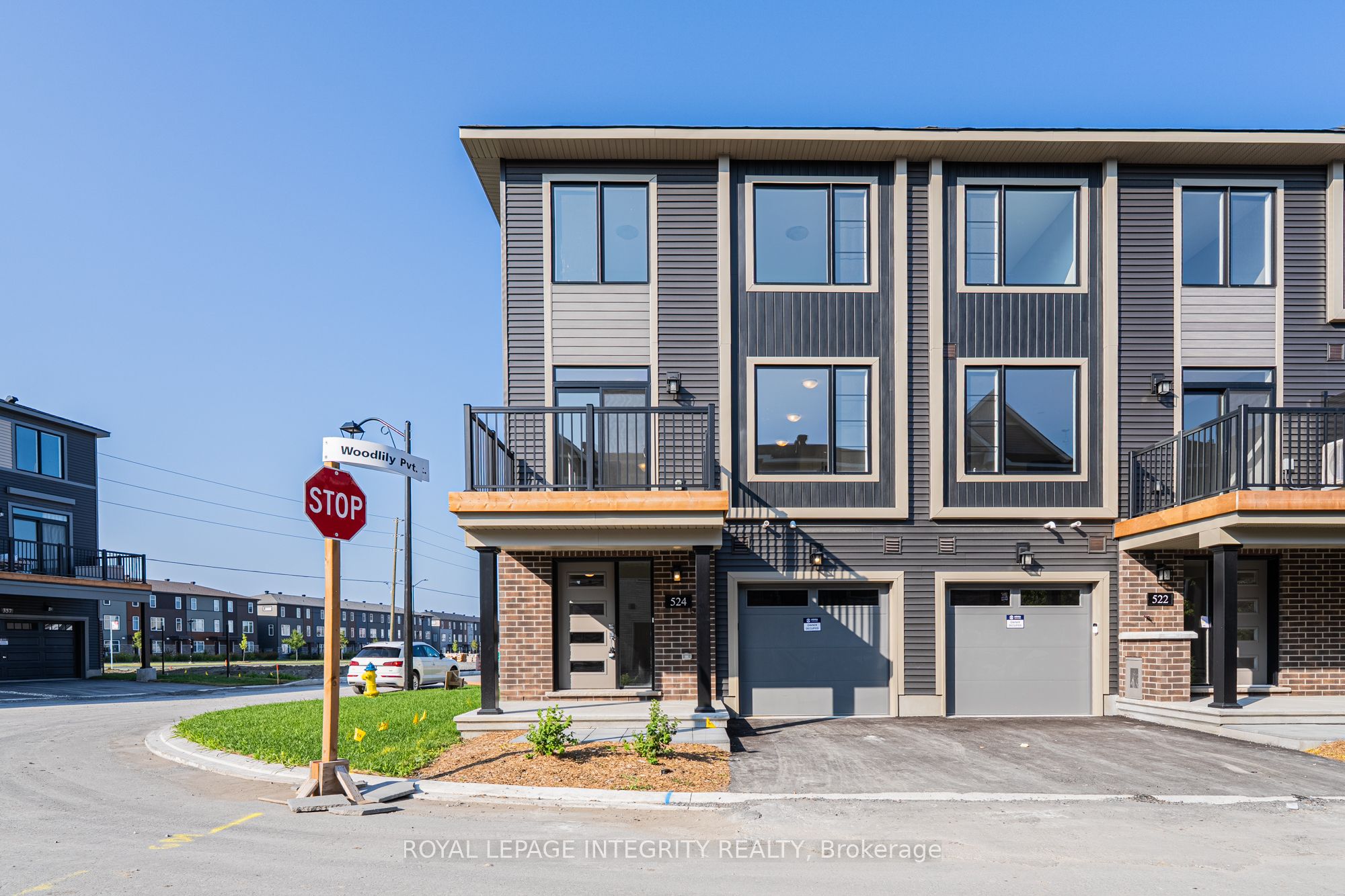 524 Woodlily Priv Property Photo 1