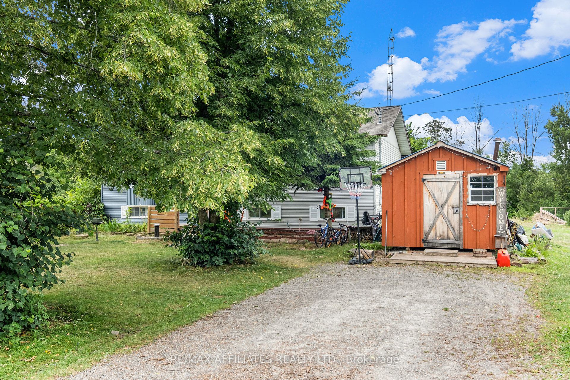 222 Townline Road Property Photo 2