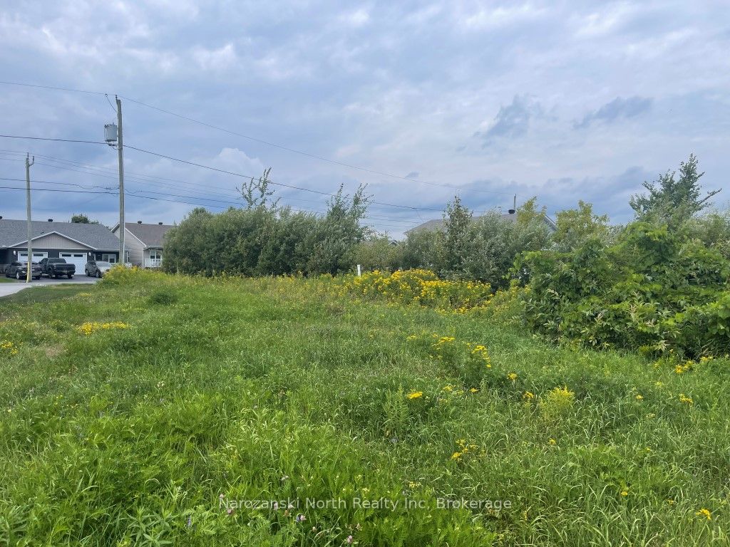 Lot 2 Niko Crescent Property Photo 7