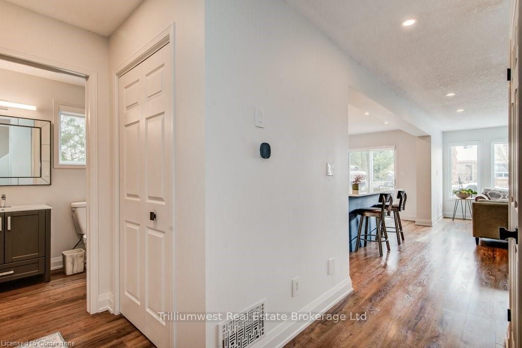 33 Henderson Drive Property Photo 8