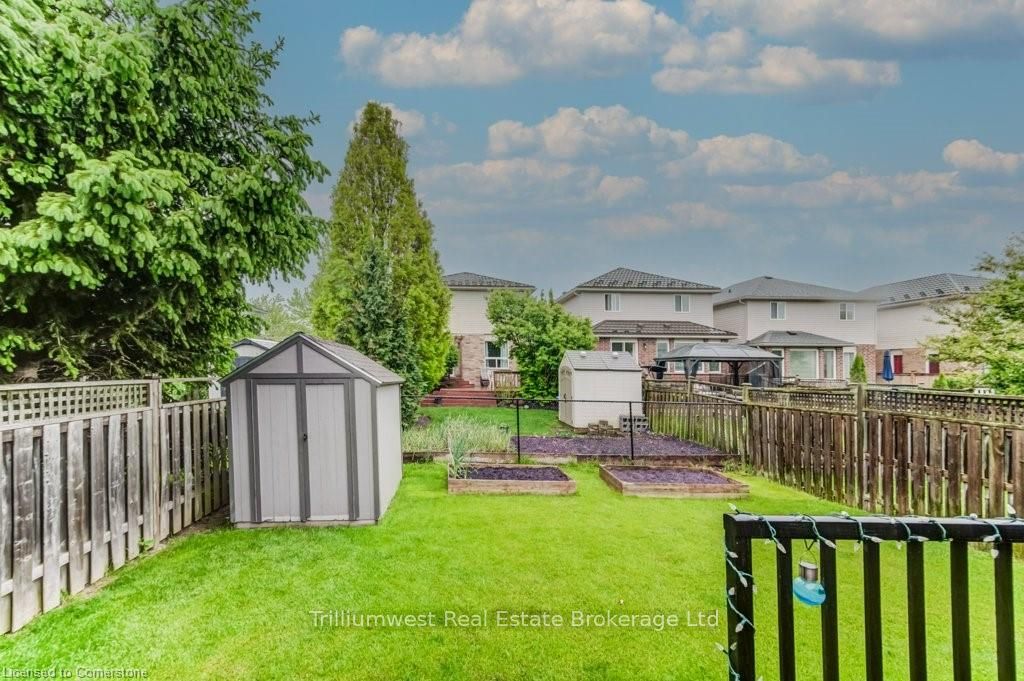 33 Henderson Drive Property Photo 38