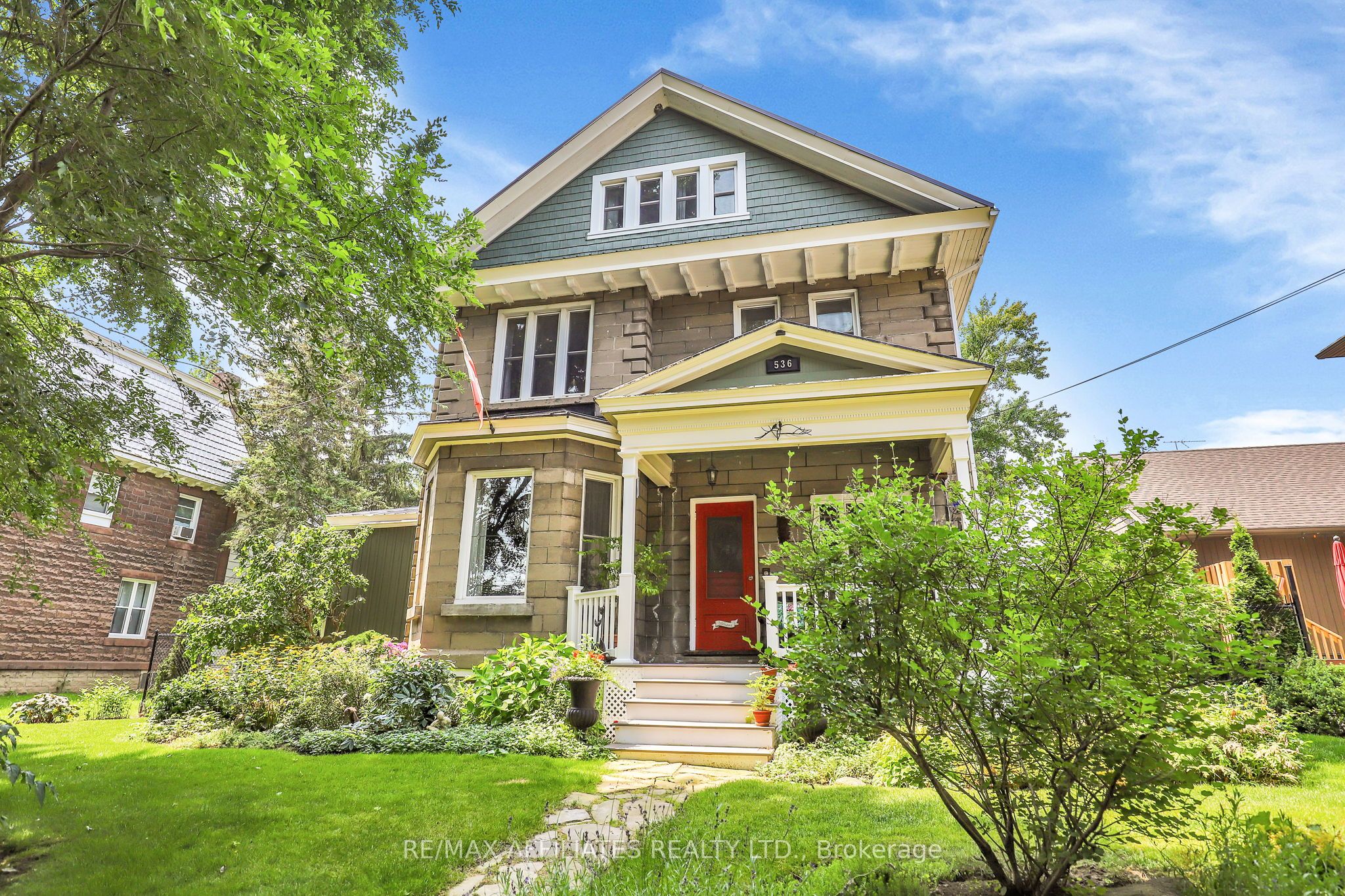 536 St Lawrence Street Property Photo 1