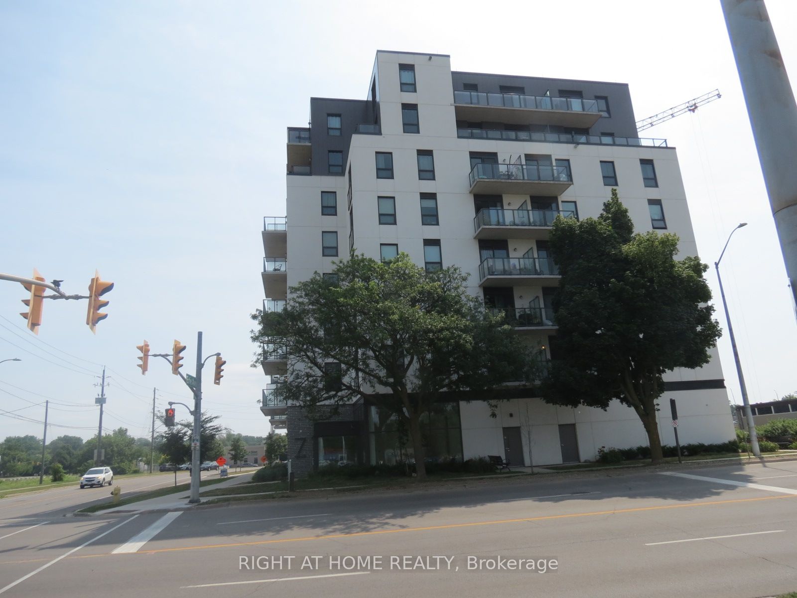 7 Erie Avenue 704 Property Photo 24