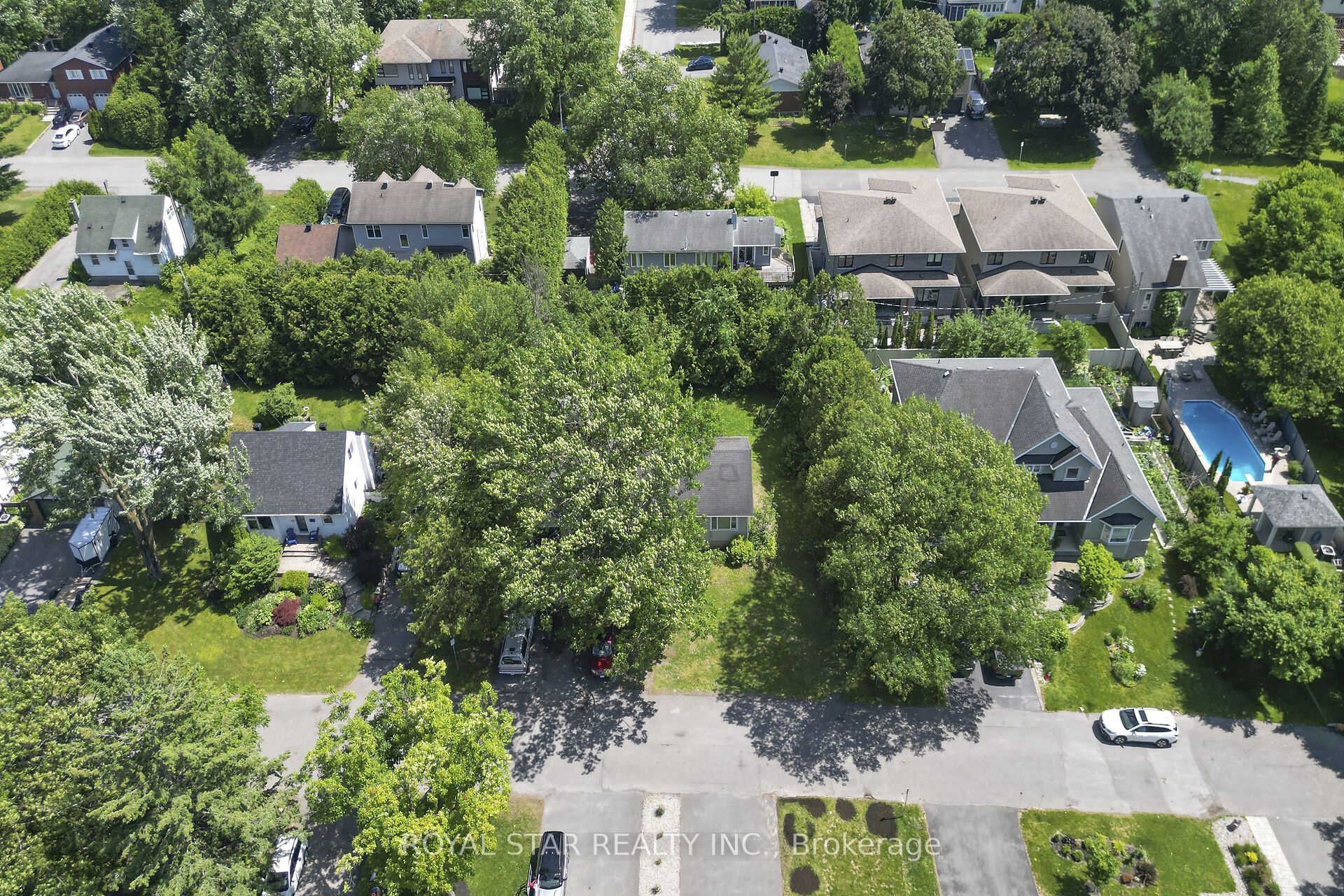 114 Tower Rd Property Photo 10
