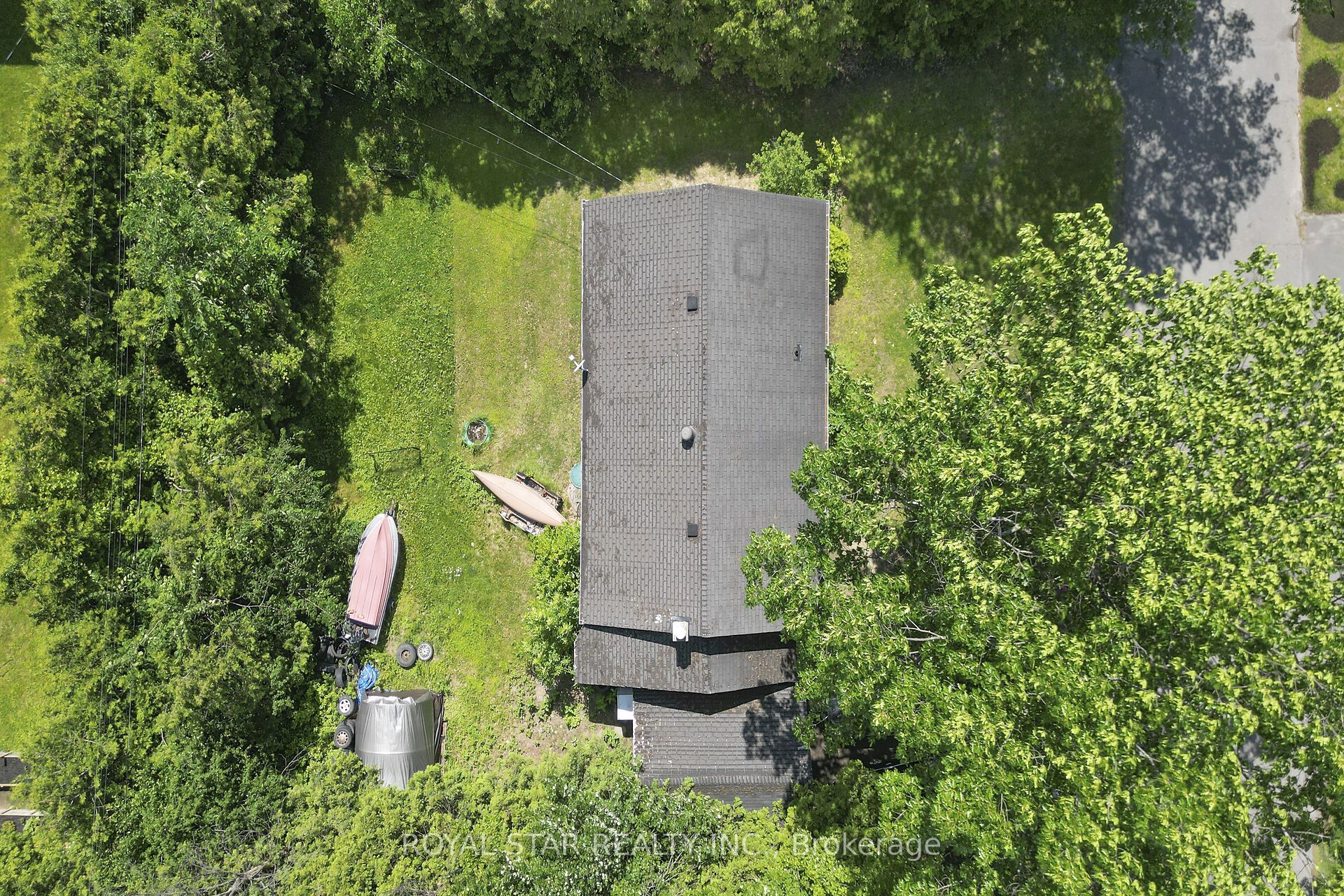 114 Tower Rd Property Photo 20