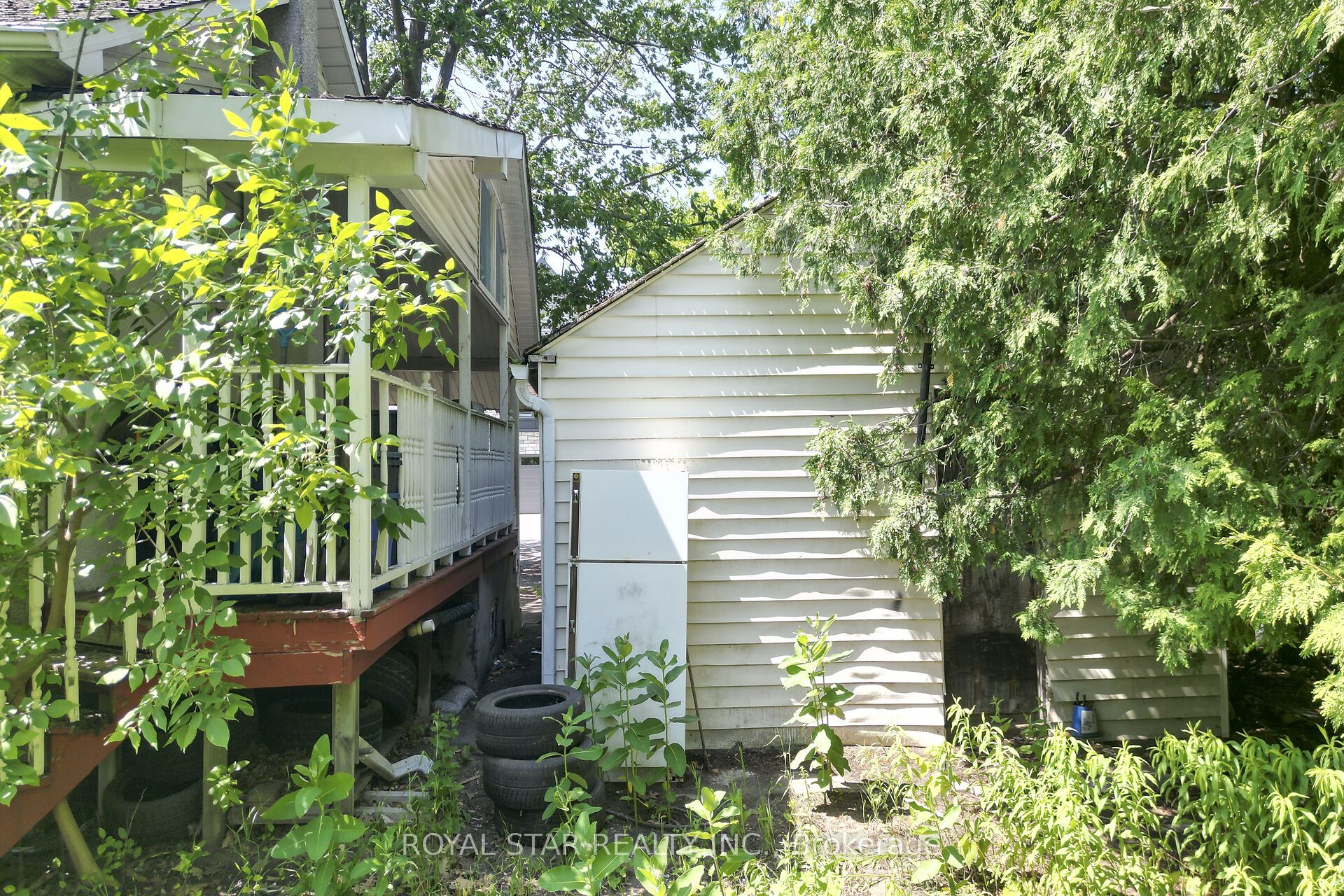 114 Tower Rd Property Photo 26