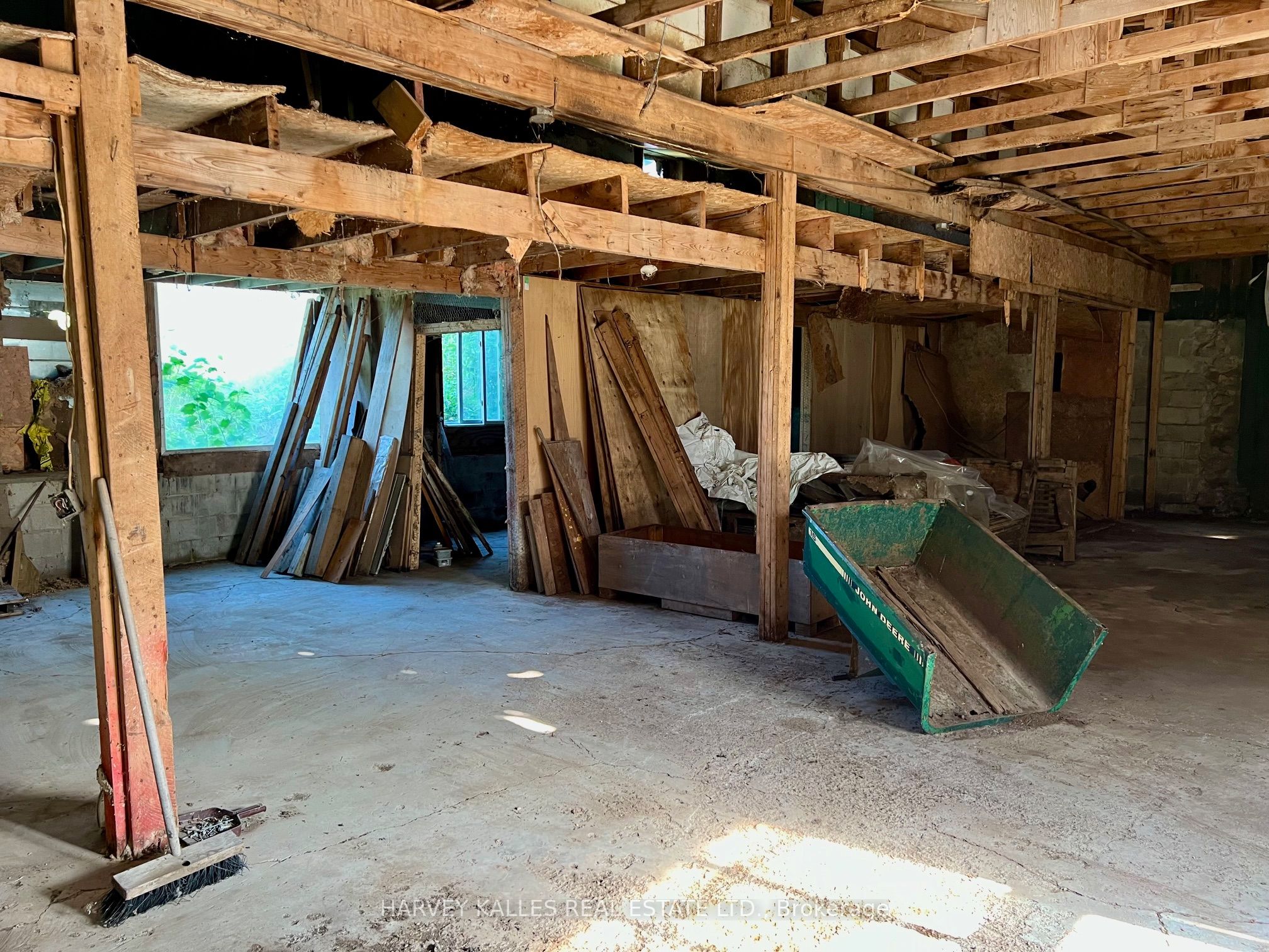 496 County Rd 10 Road Property Photo 11