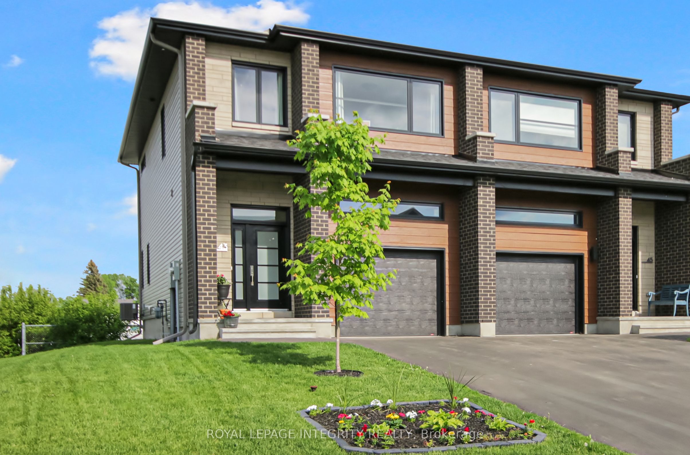 46 Cambridge St Property Photo 1