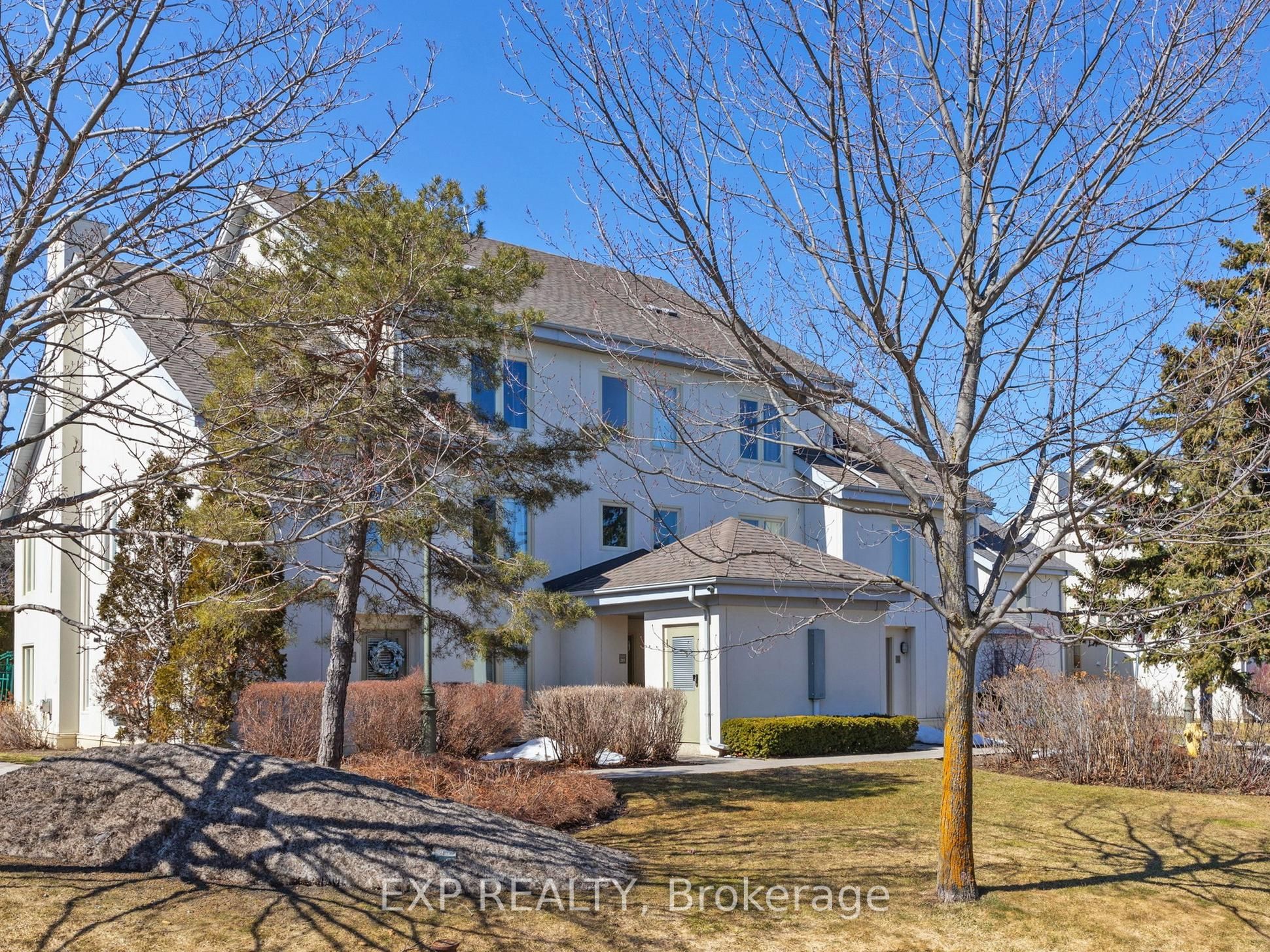 120 Fairway Court 215 Property Photo 4