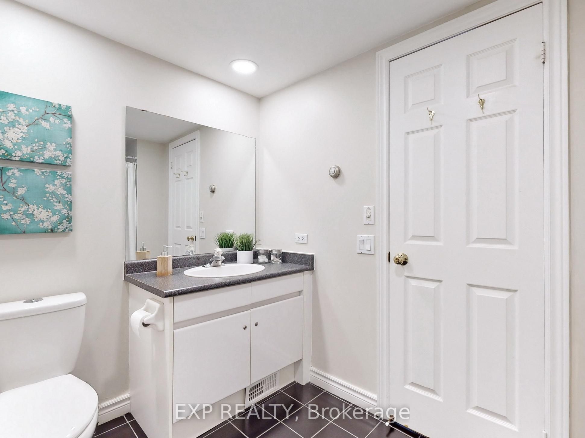 120 Fairway Court 215 Property Photo 28