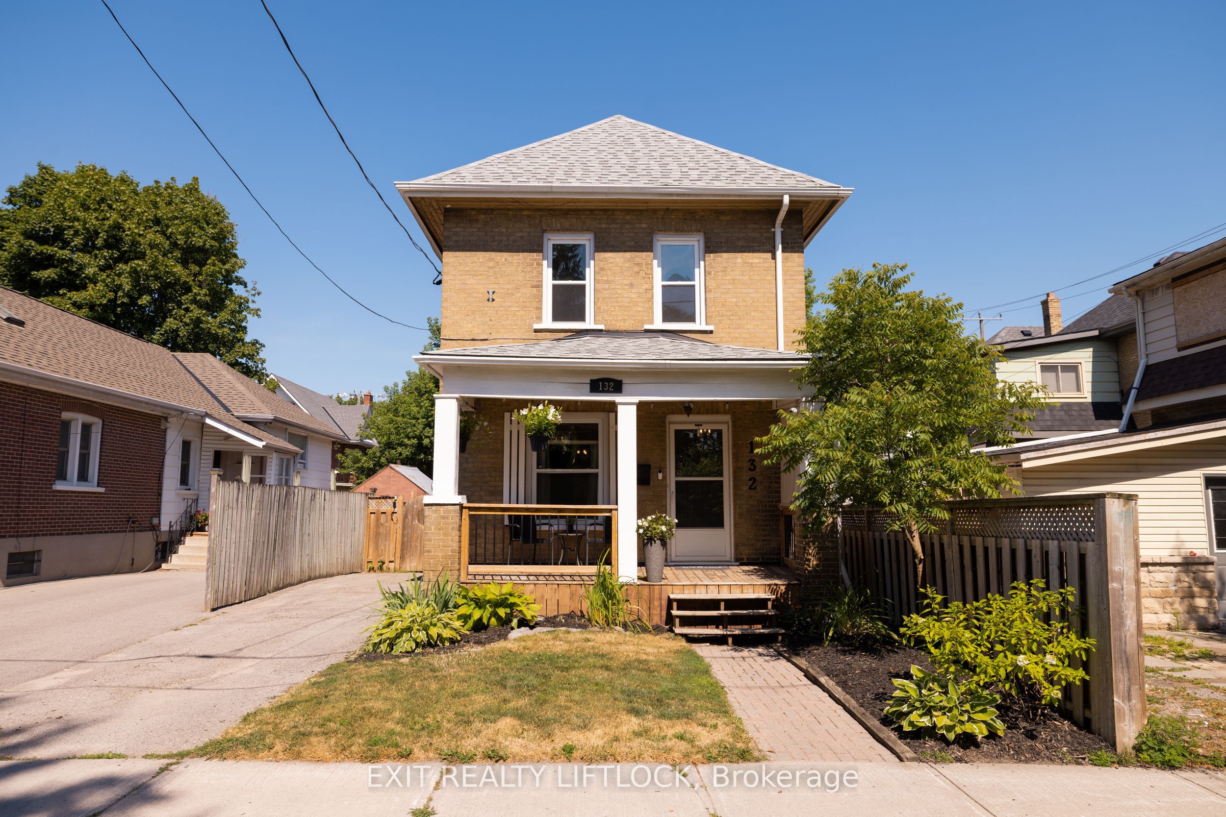 132 Maude Street Property Photo 1