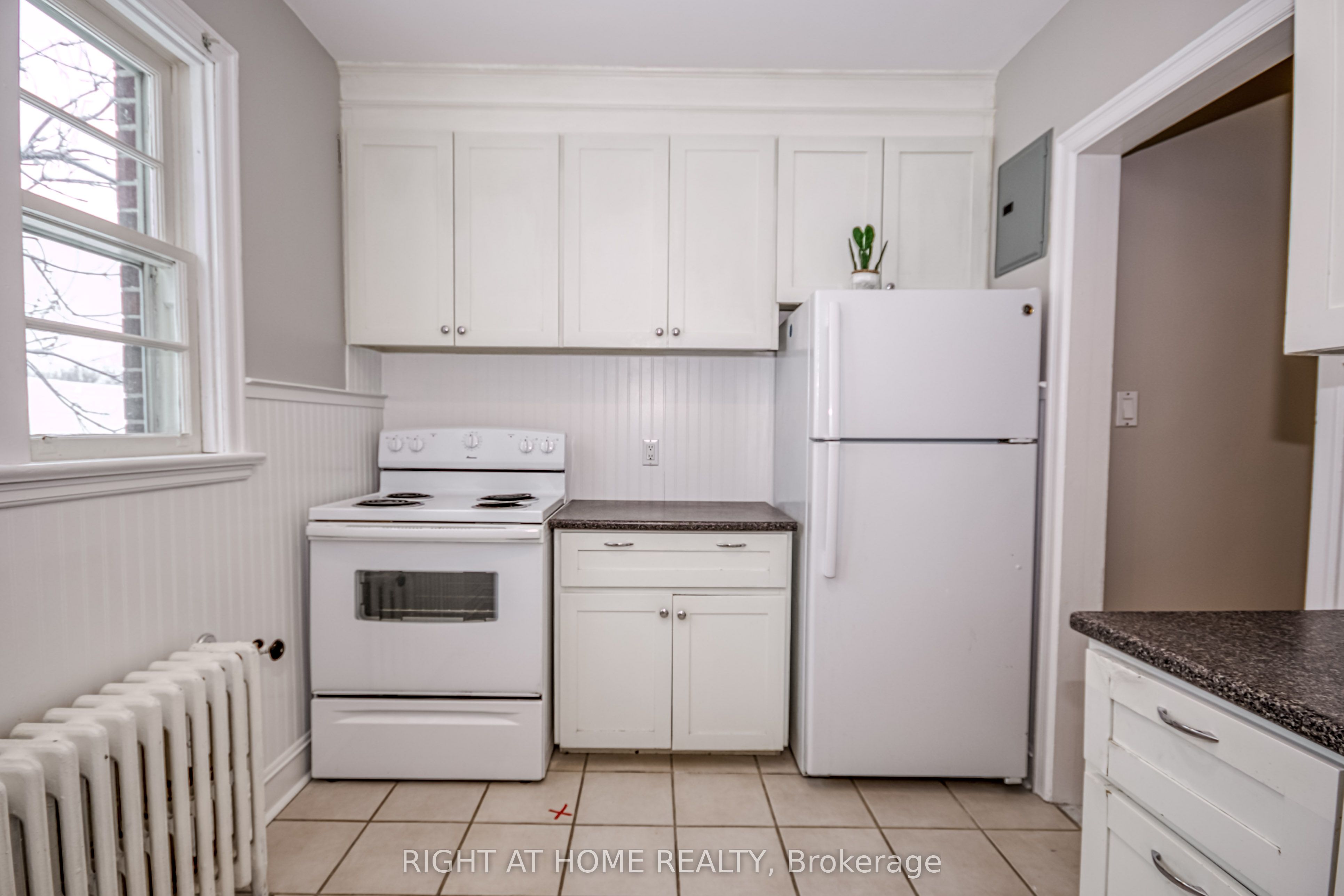 105 Riverside Drive Property Photo 9