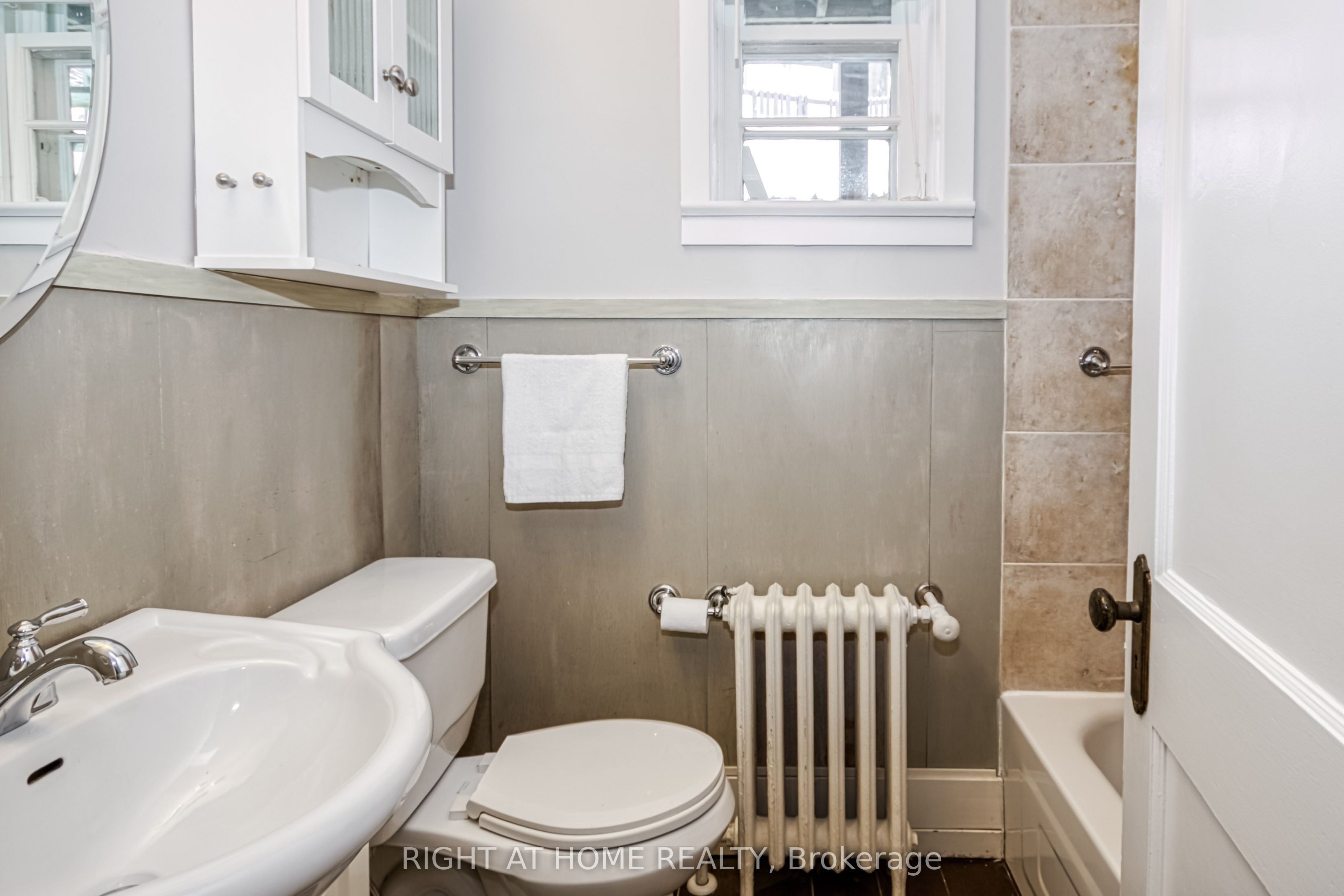 105 Riverside Drive Property Photo 15