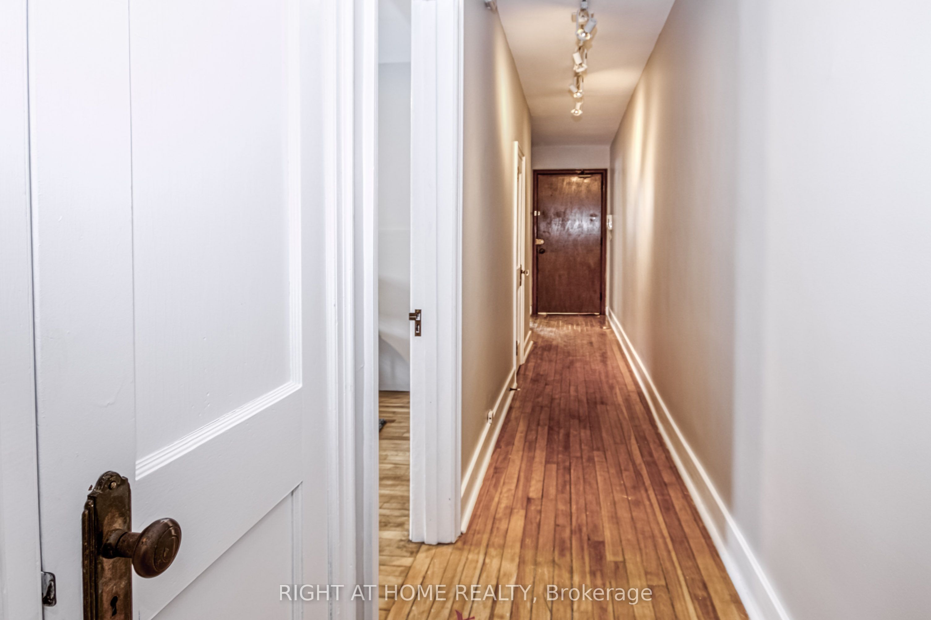 105 Riverside Drive Property Photo 20