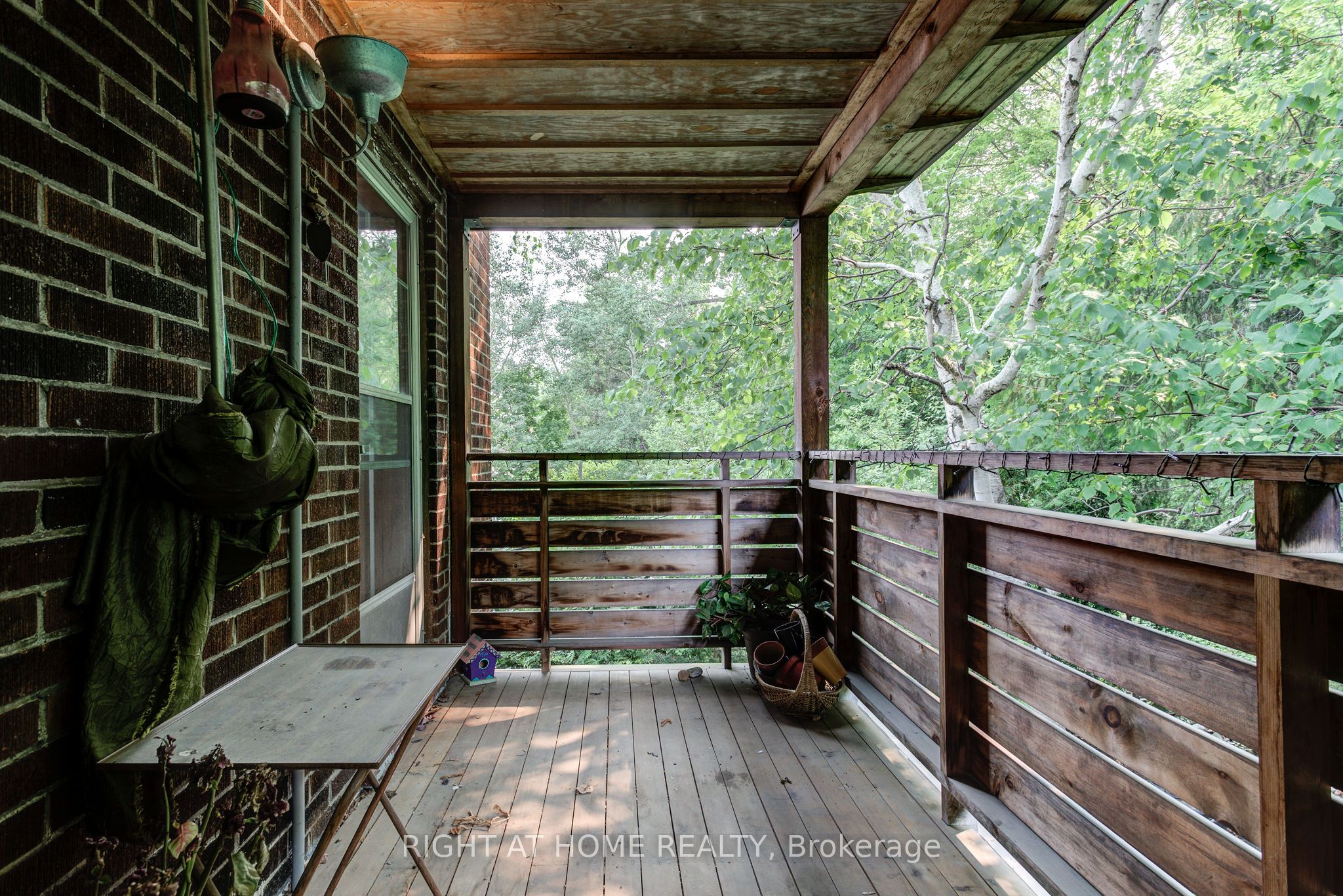 105 Riverside Drive Property Photo 33
