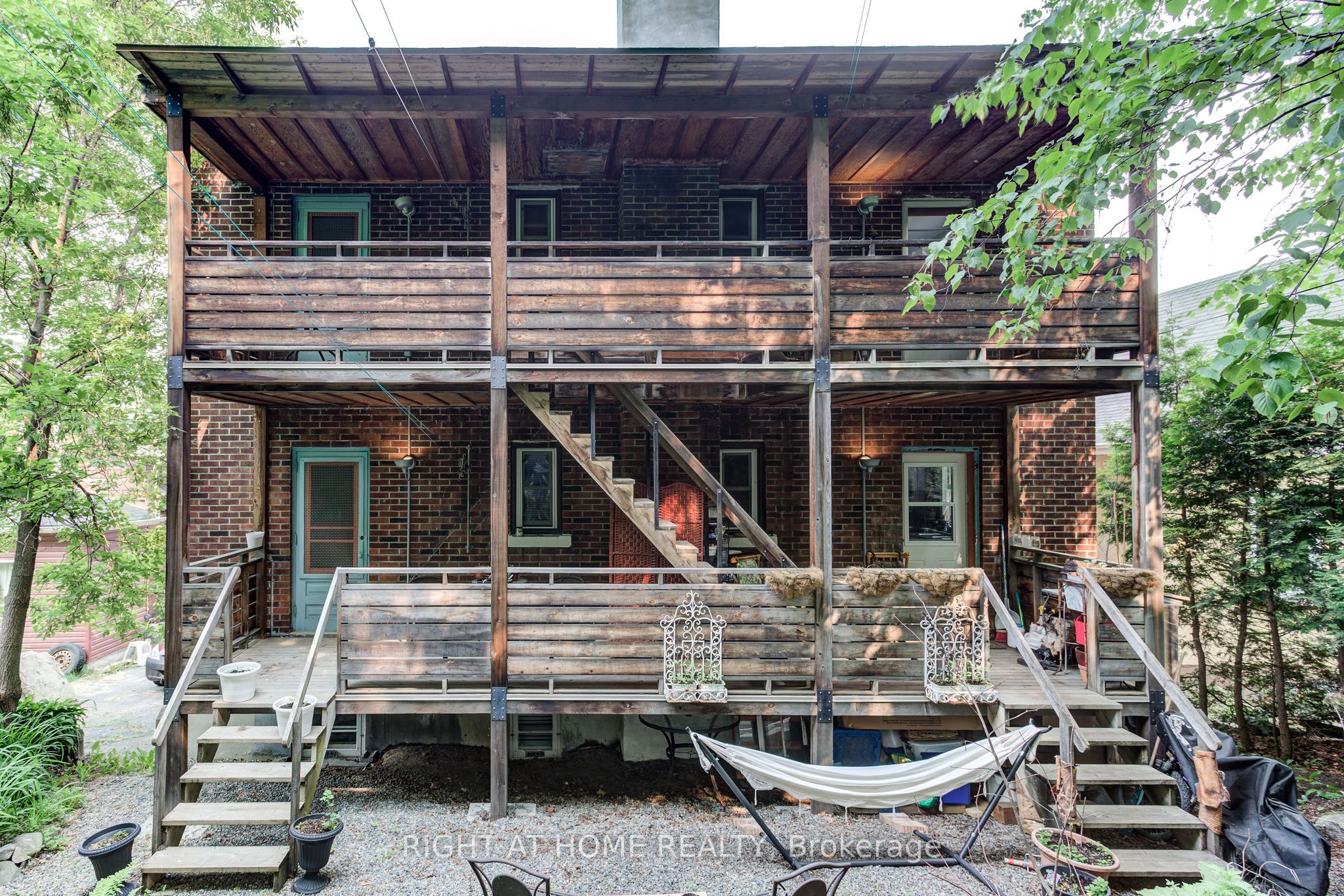 105 Riverside Drive Property Photo 34