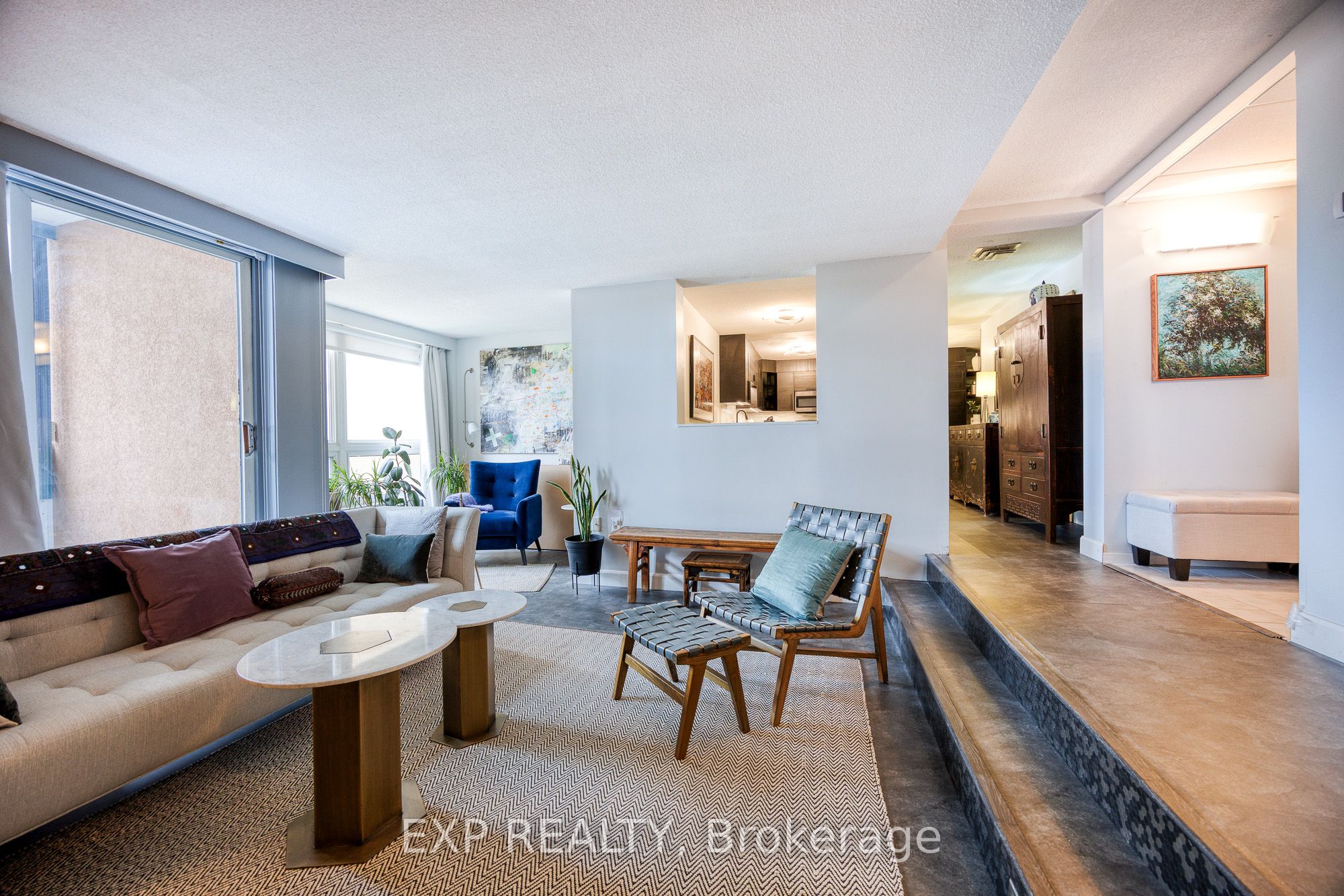 373 Laurier Avenue E 1003 Property Photo 9