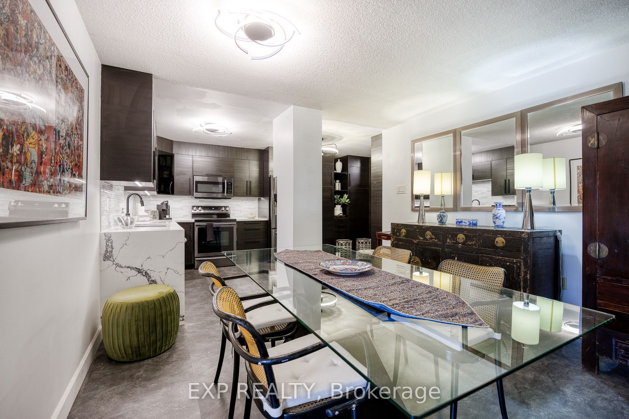 373 Laurier Avenue E 1003 Property Photo 17