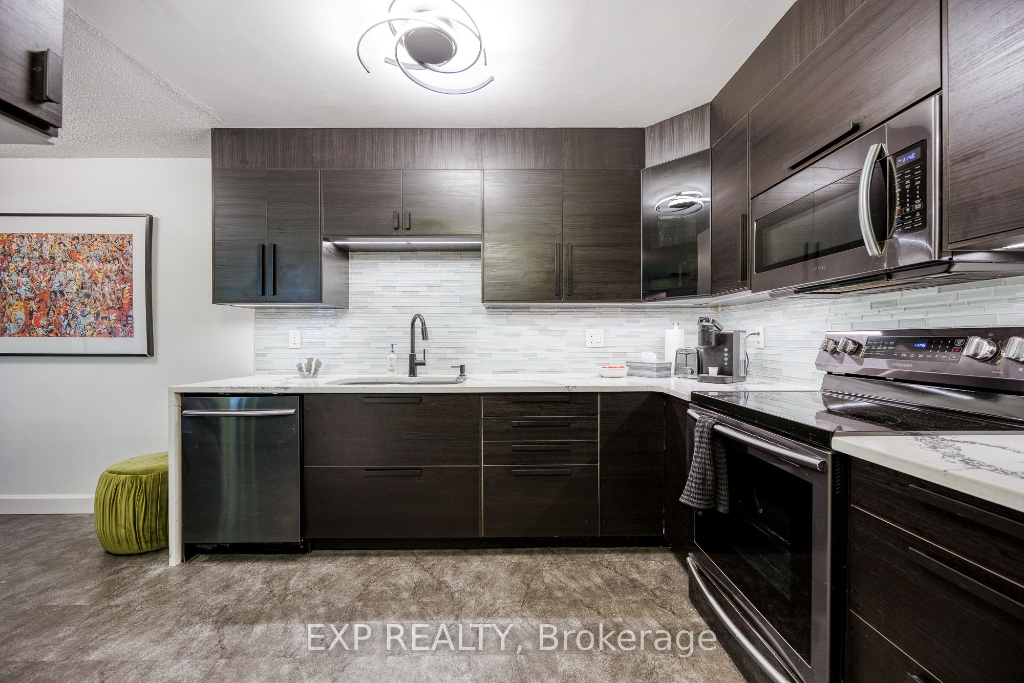 373 Laurier Avenue E 1003 Property Photo 18