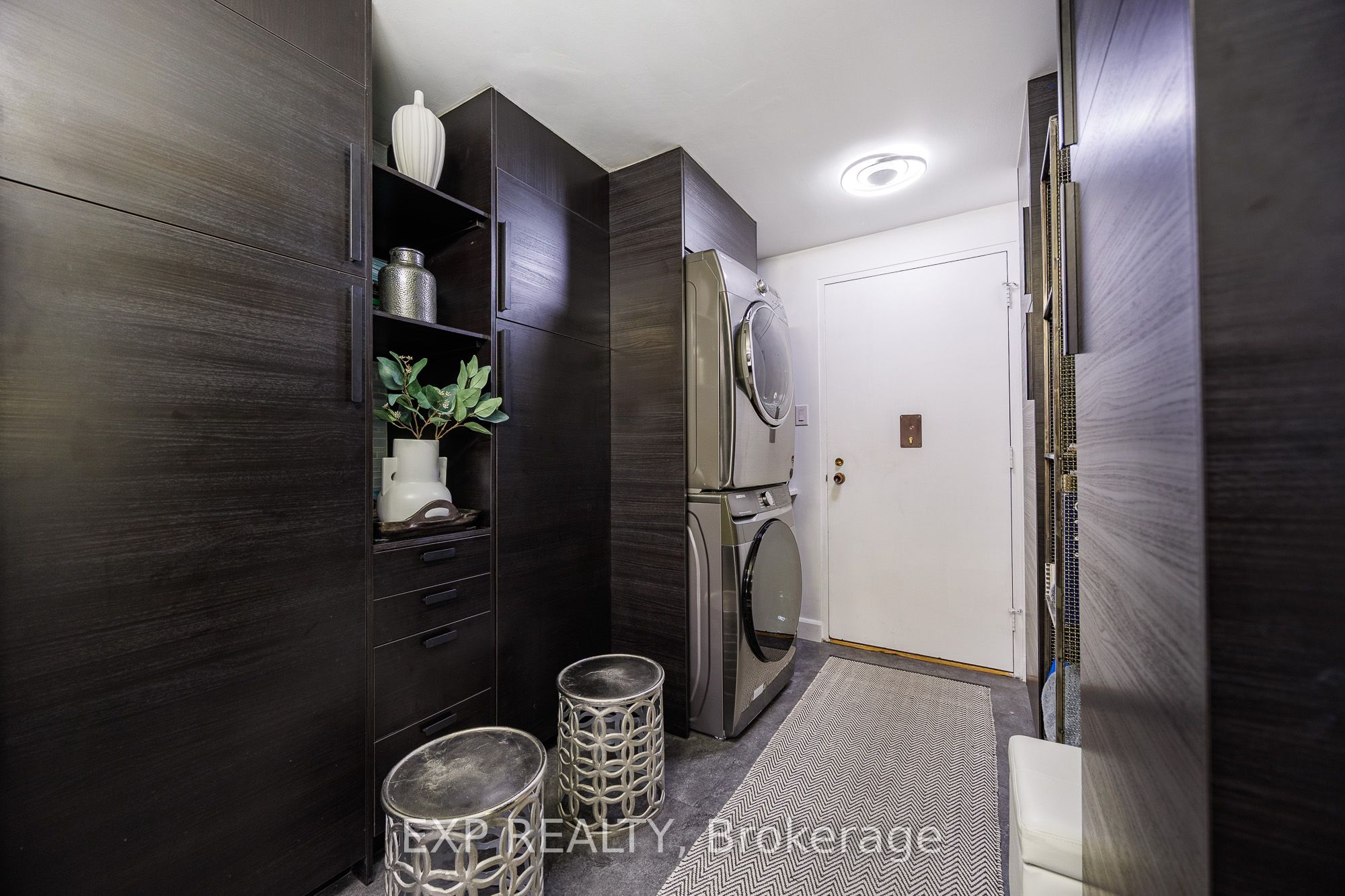 373 Laurier Avenue E 1003 Property Photo 22