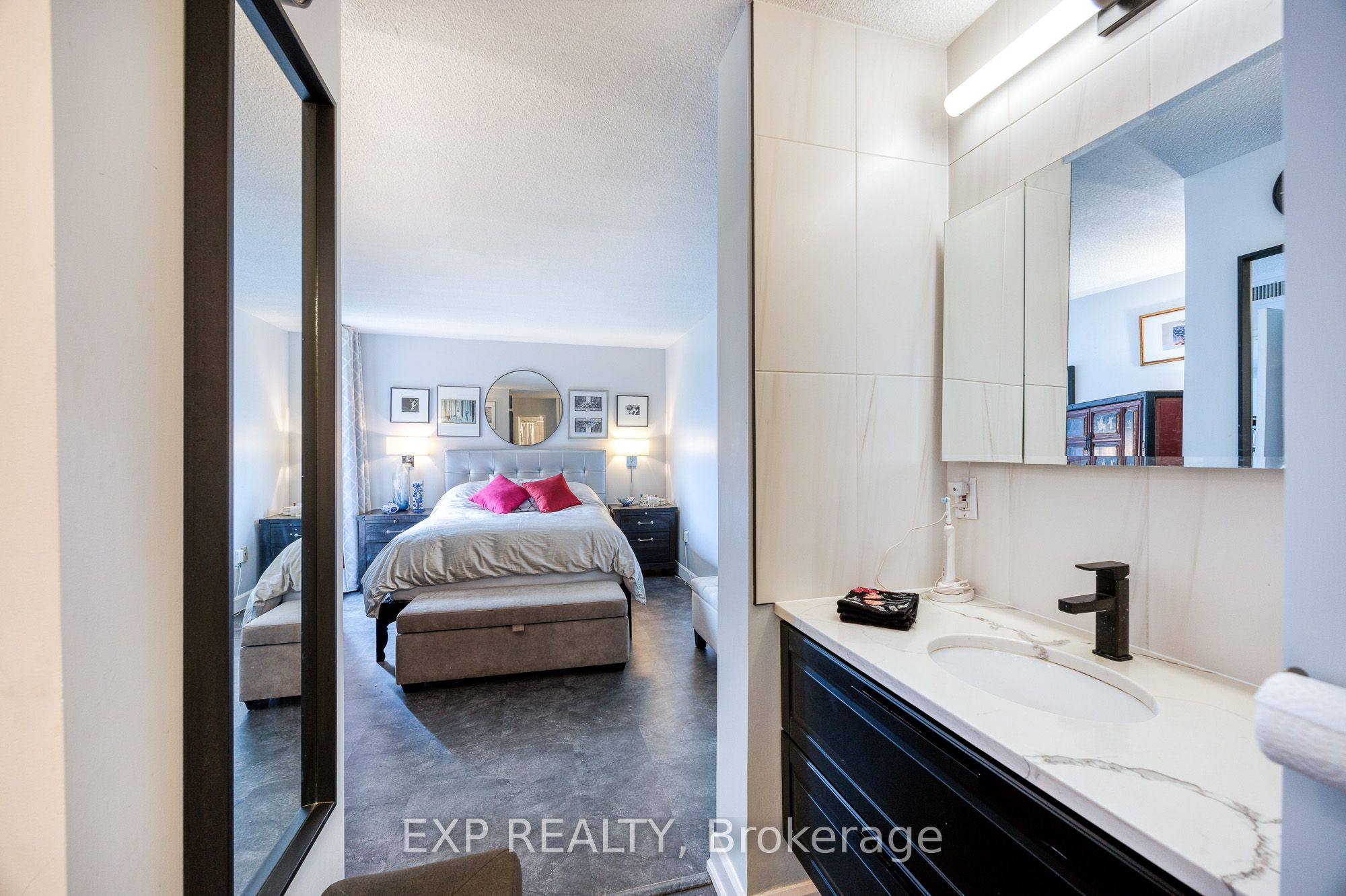 373 Laurier Avenue E 1003 Property Photo 33