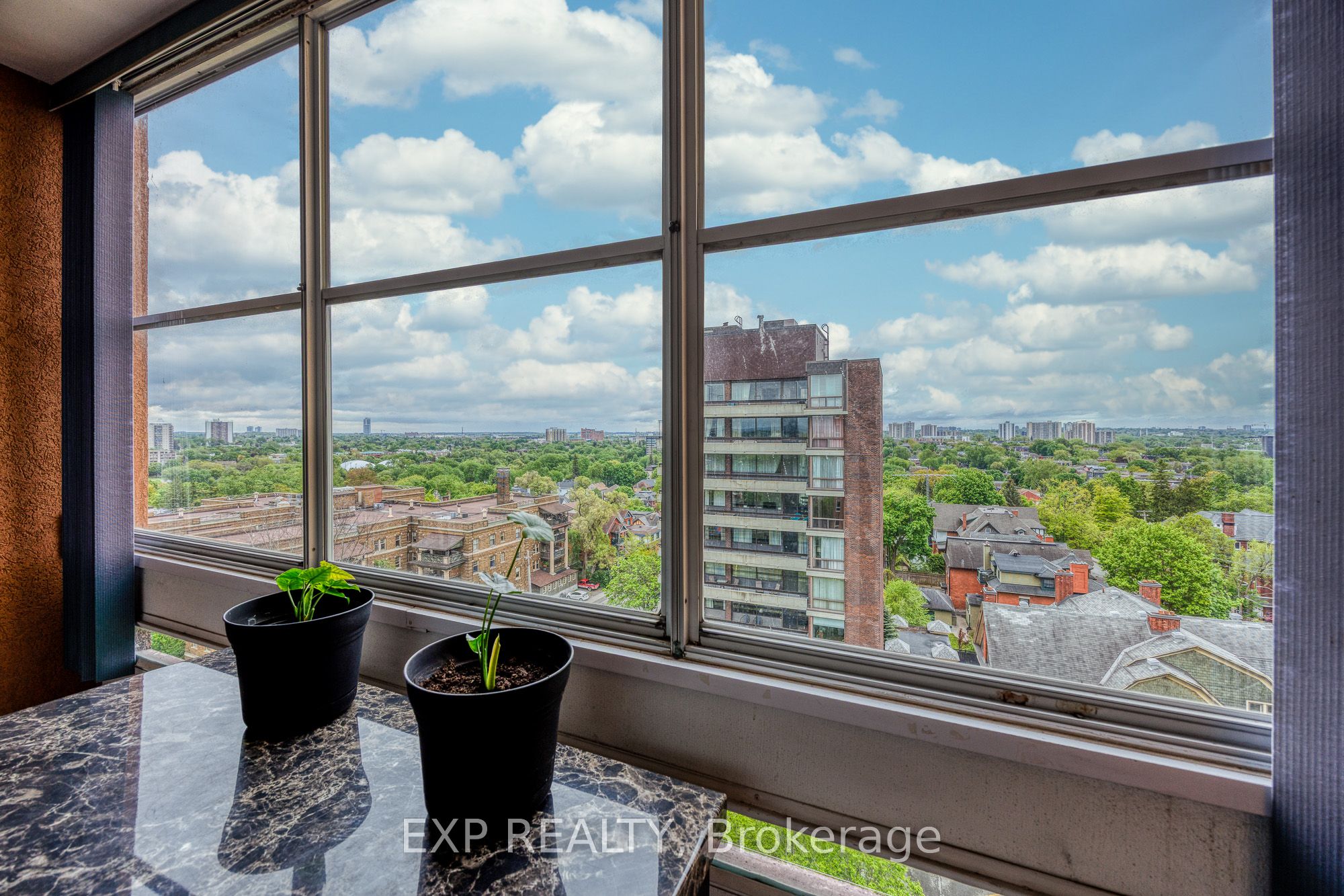 373 Laurier Avenue E 1003 Property Photo 35