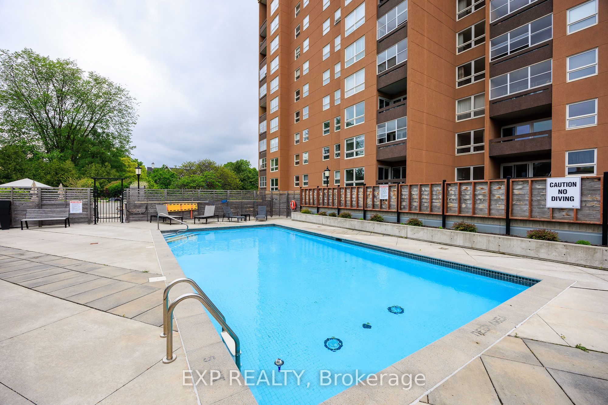 373 Laurier Avenue E 1003 Property Photo 39