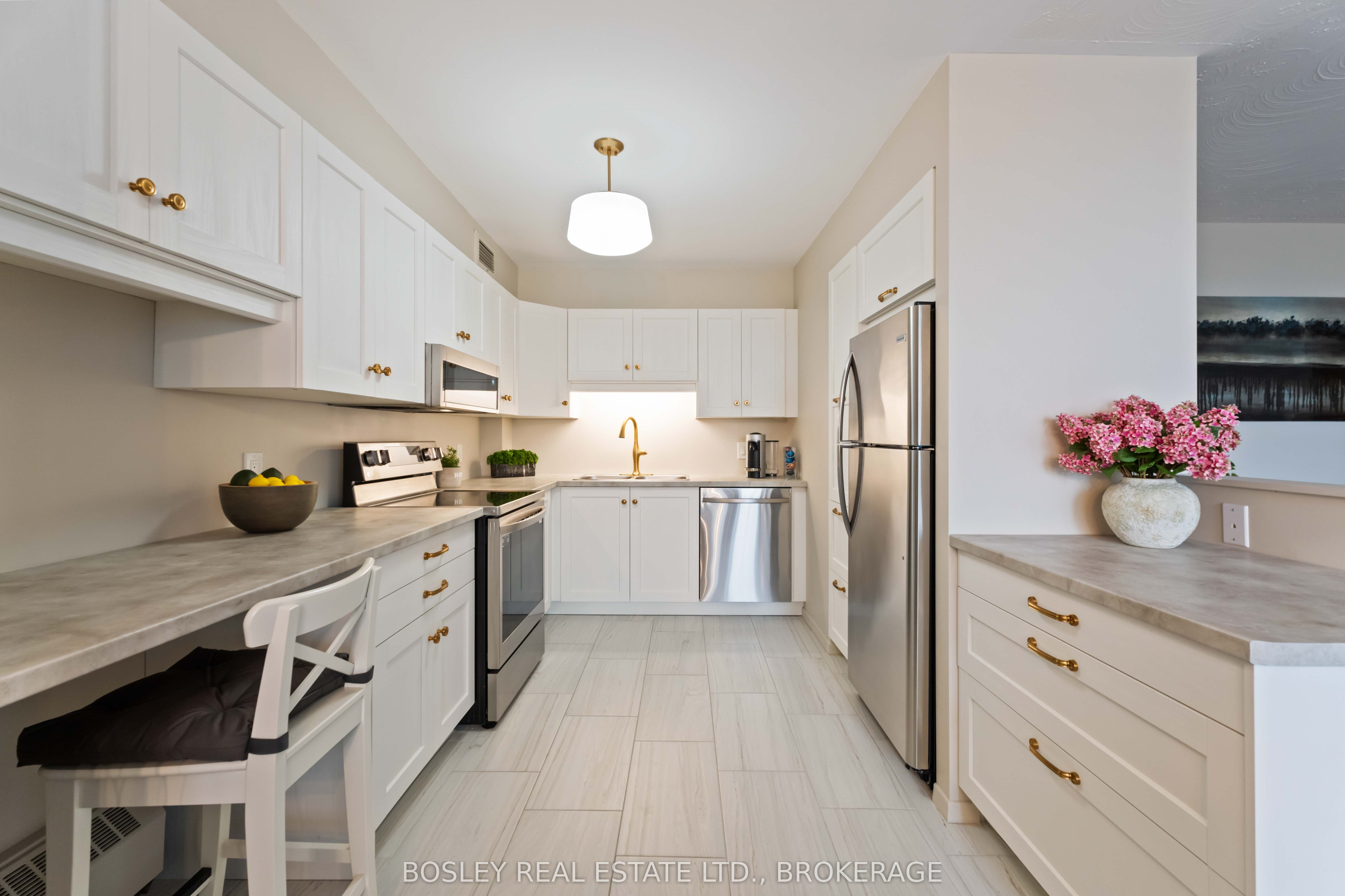15 Towering Heights Boulevard 102 Property Photo 4