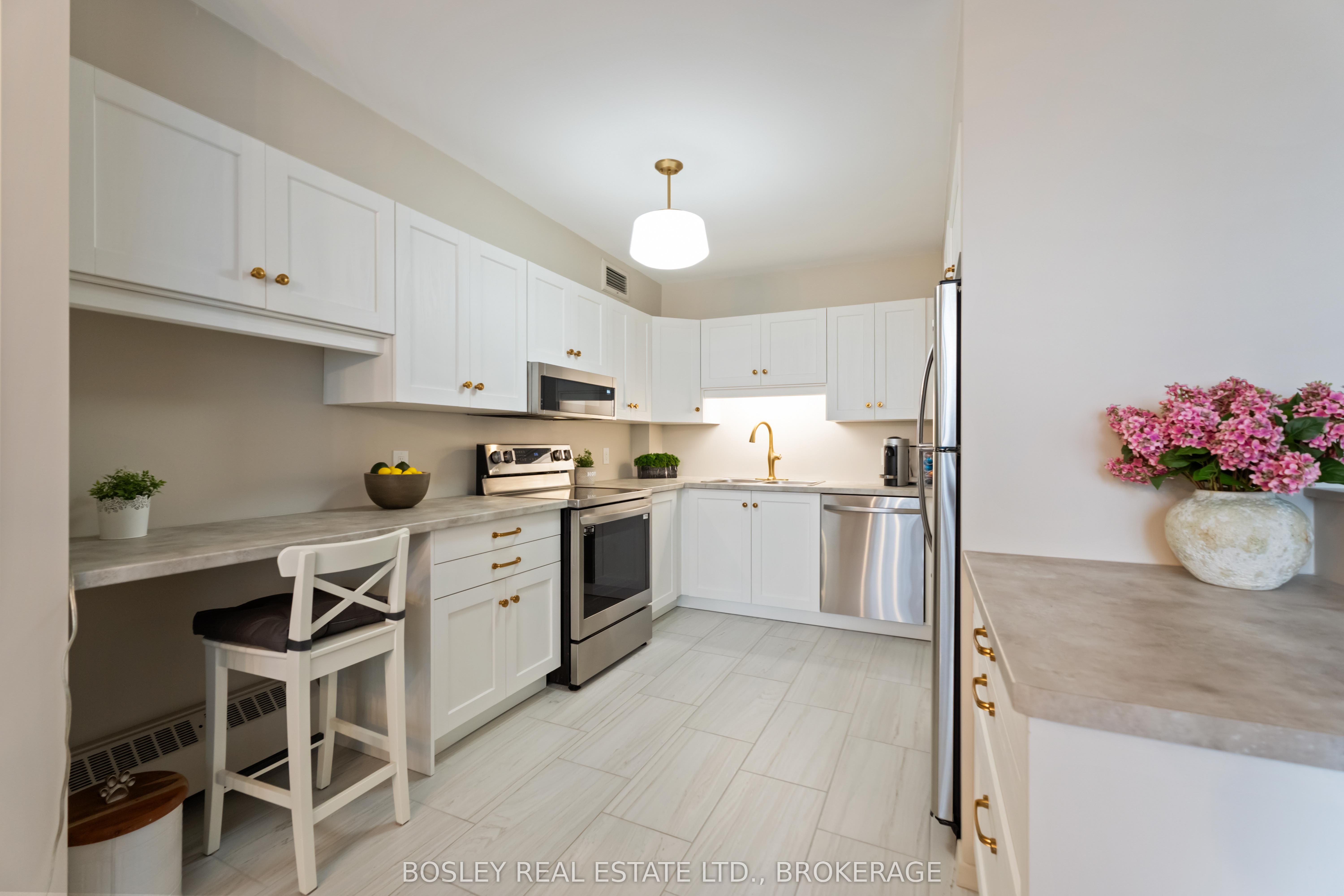 15 Towering Heights Boulevard 102 Property Photo 7