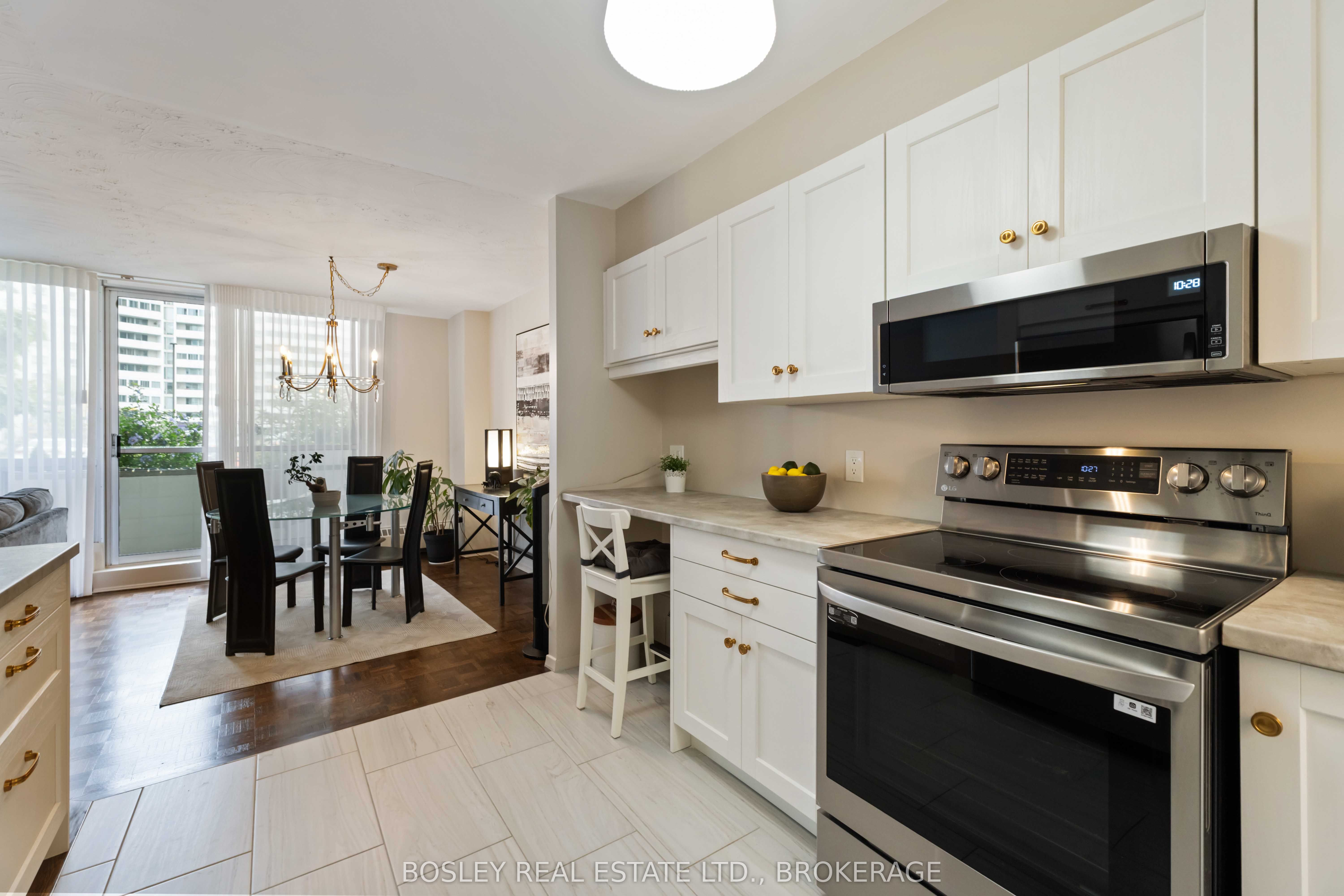 15 Towering Heights Boulevard 102 Property Photo 9