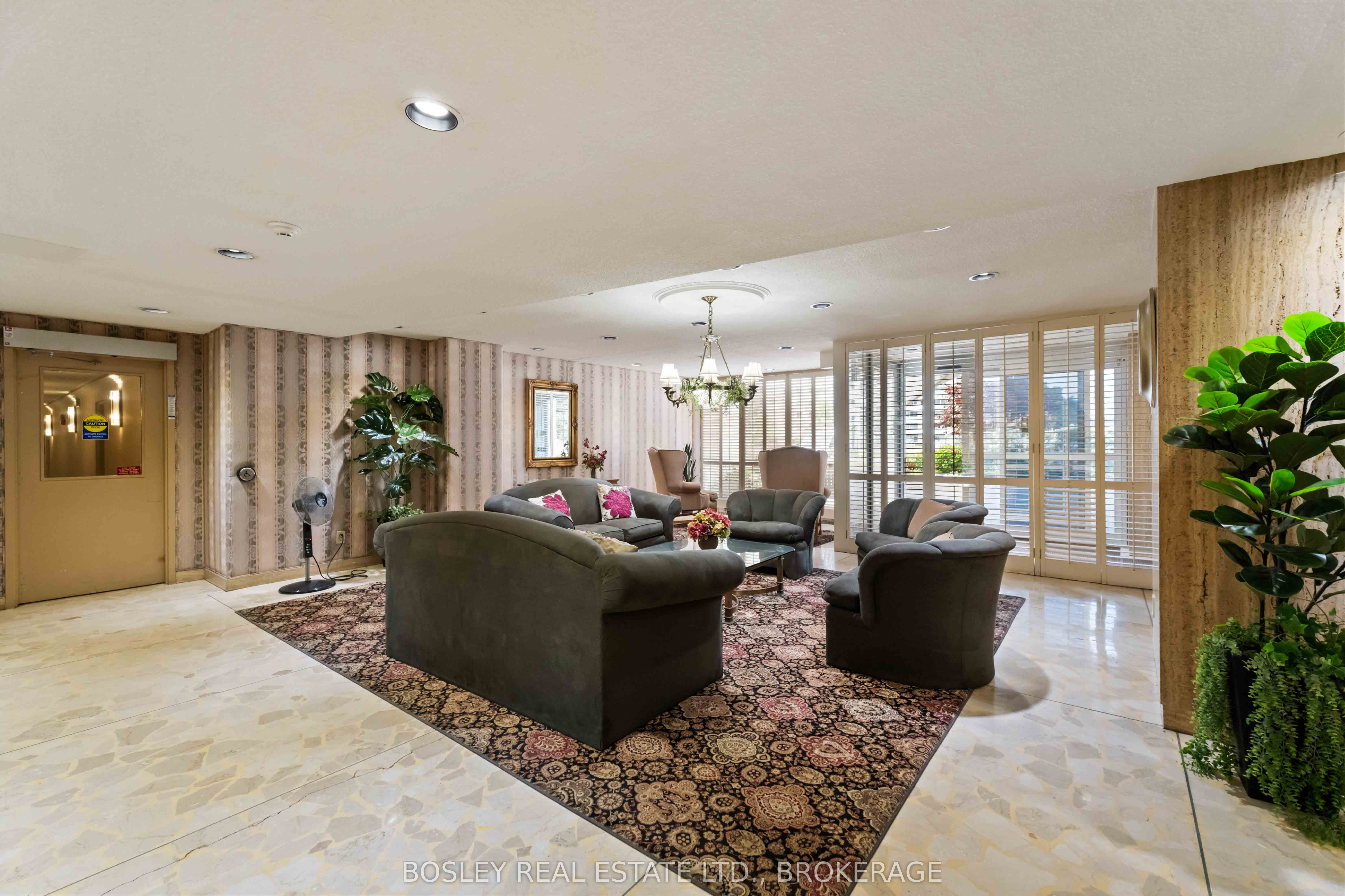 15 Towering Heights Boulevard 102 Property Photo 32