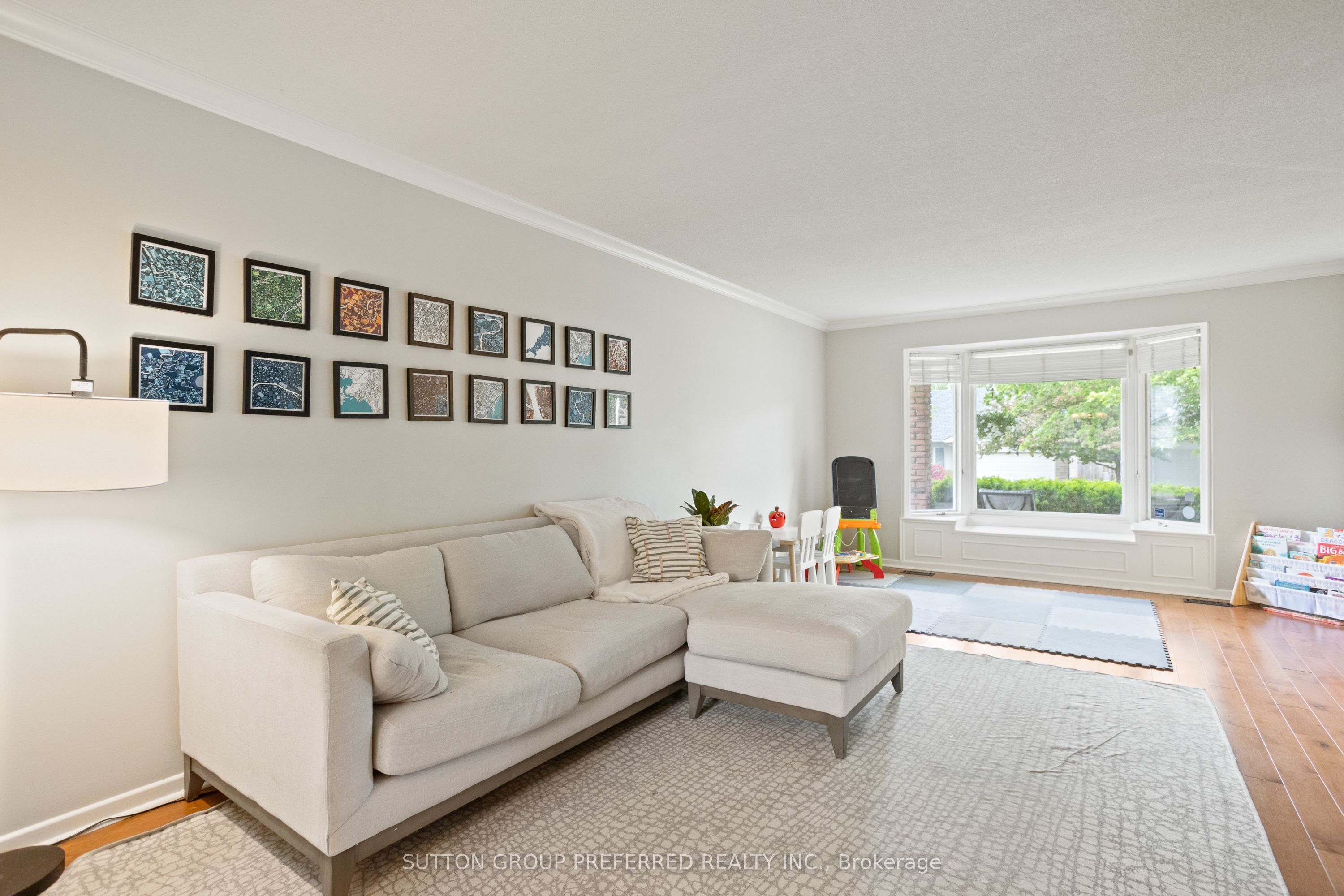 661 Cranbrook Road Property Photo 10