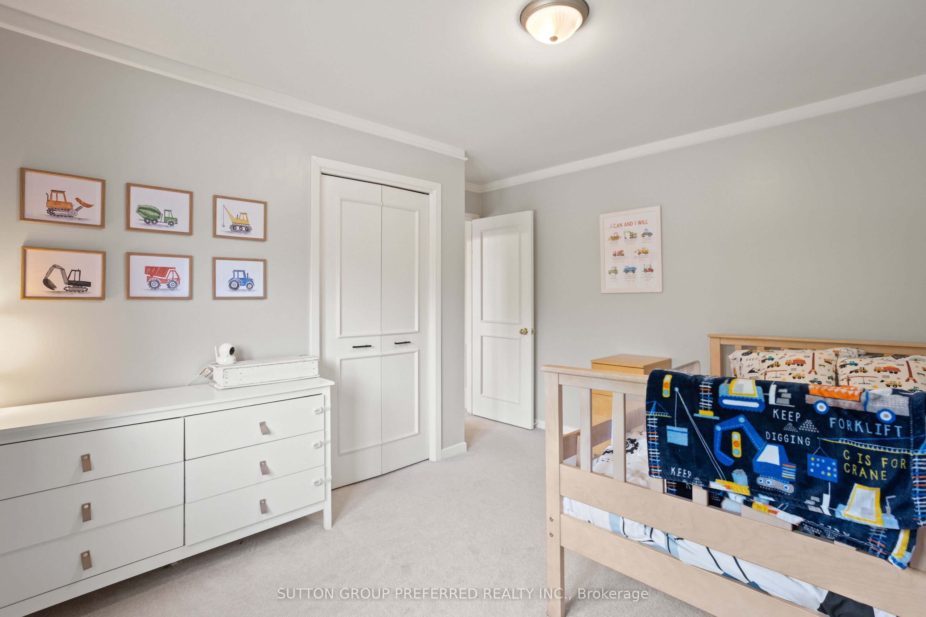 661 Cranbrook Road Property Photo 34