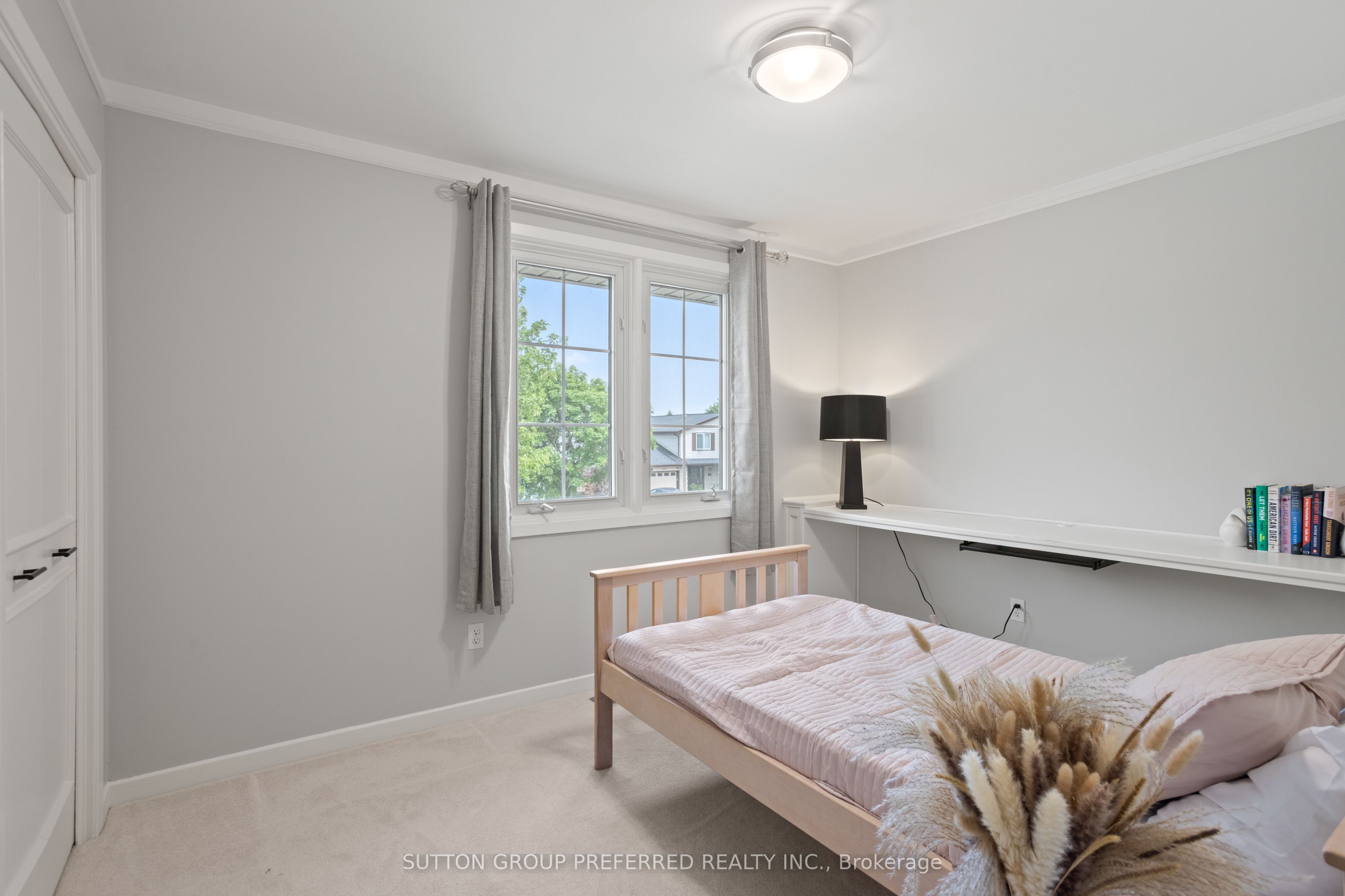 661 Cranbrook Road Property Photo 35