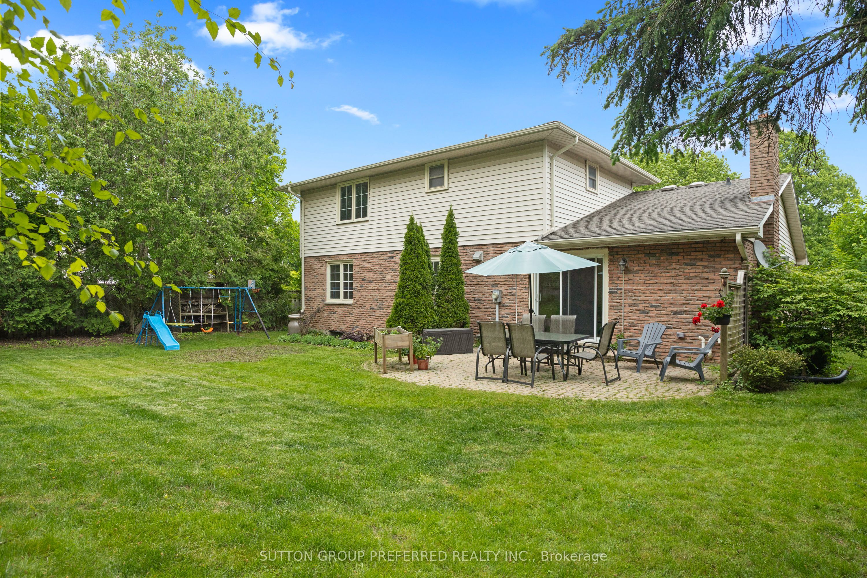 661 Cranbrook Road Property Photo 41
